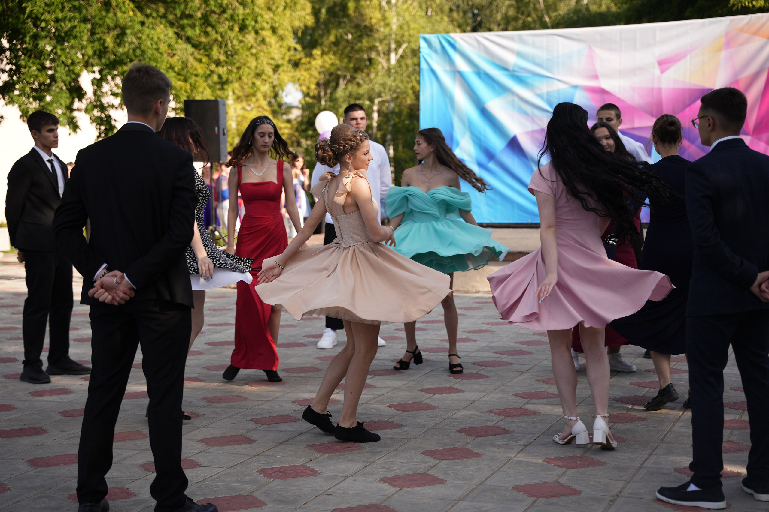 Выпускной в парке. Ольга Плаксина фотограф в Саратове