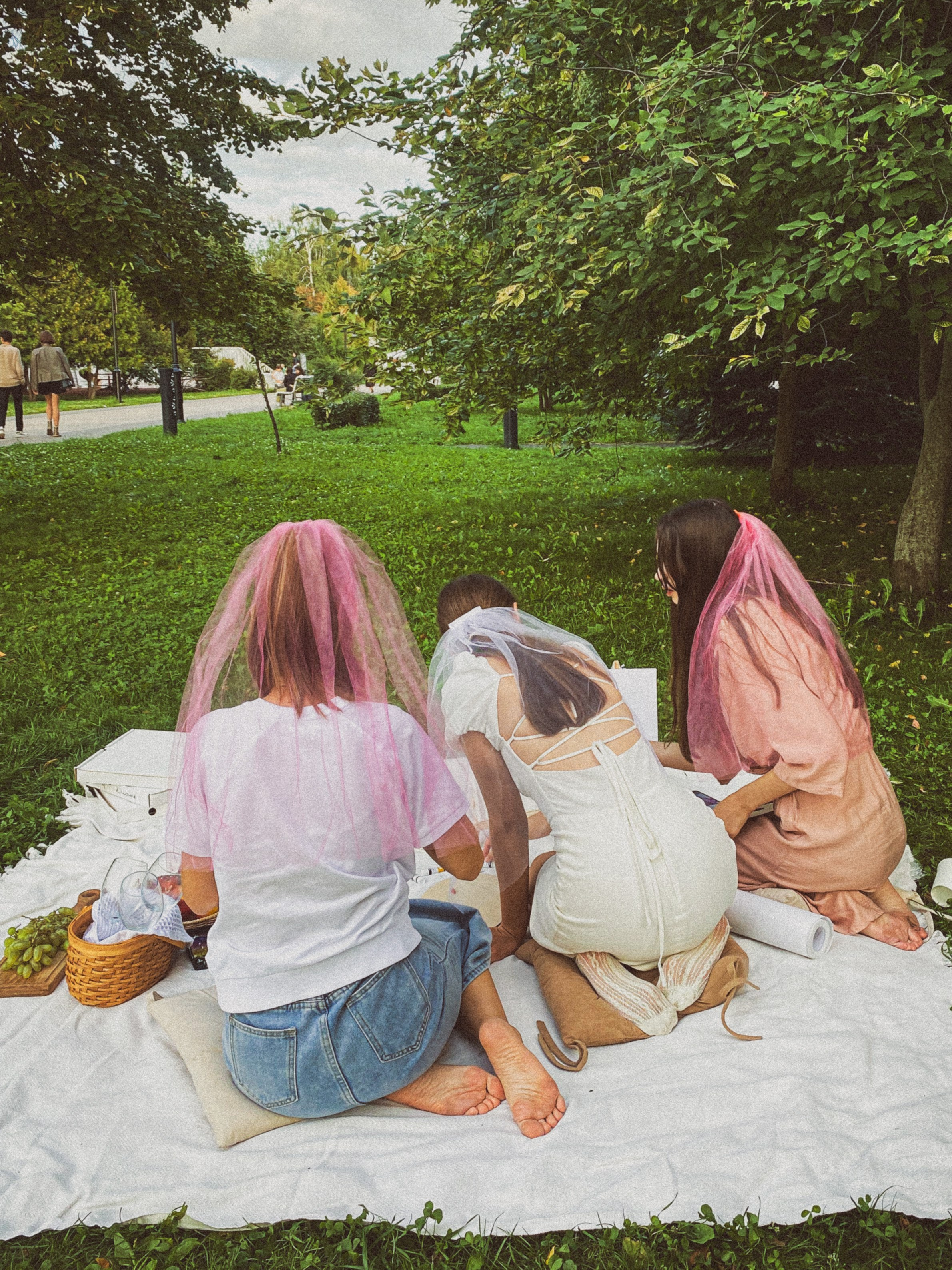 Девичник в парке Чёрное озеро. Чувственный мобильный фотограф в Казани и Сочи Дьяченко Дарья