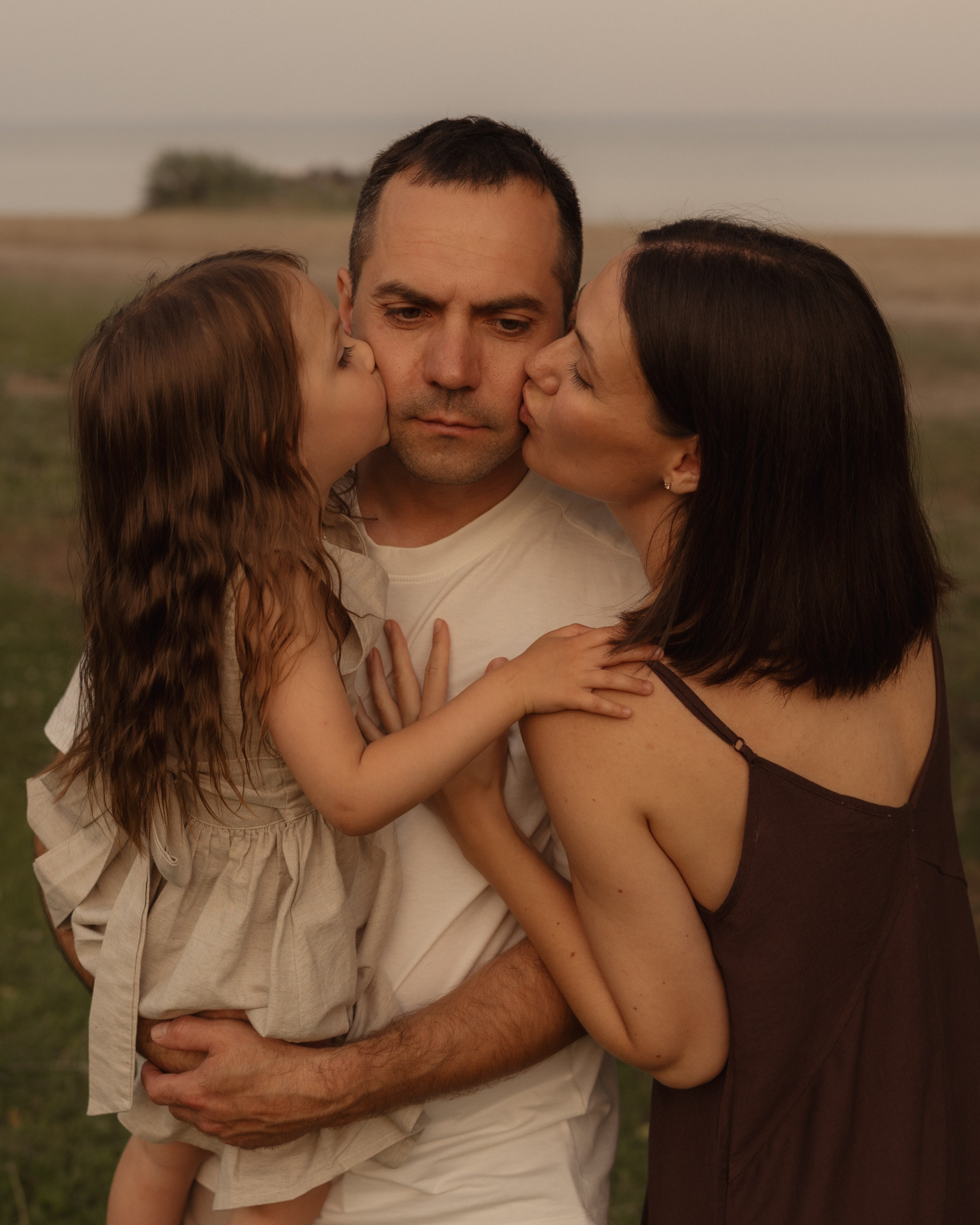 Лена, Артем и Янчик | с. Ленинское. Фотограф в Новосибирске Диана Ильиных