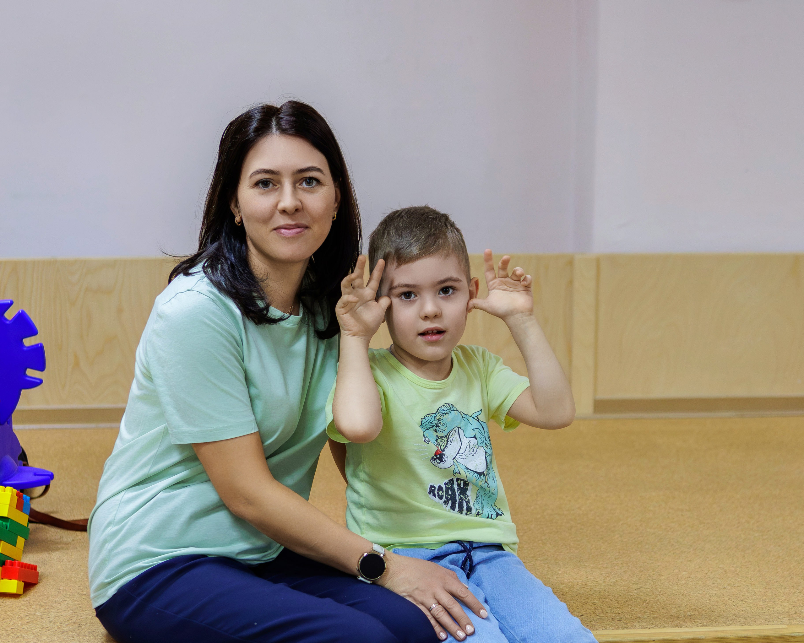 МК к 8 марта. Выпускные альбомы и школьный фотограф в Подольске, Троицке, Щербинке, Москве и Московской области