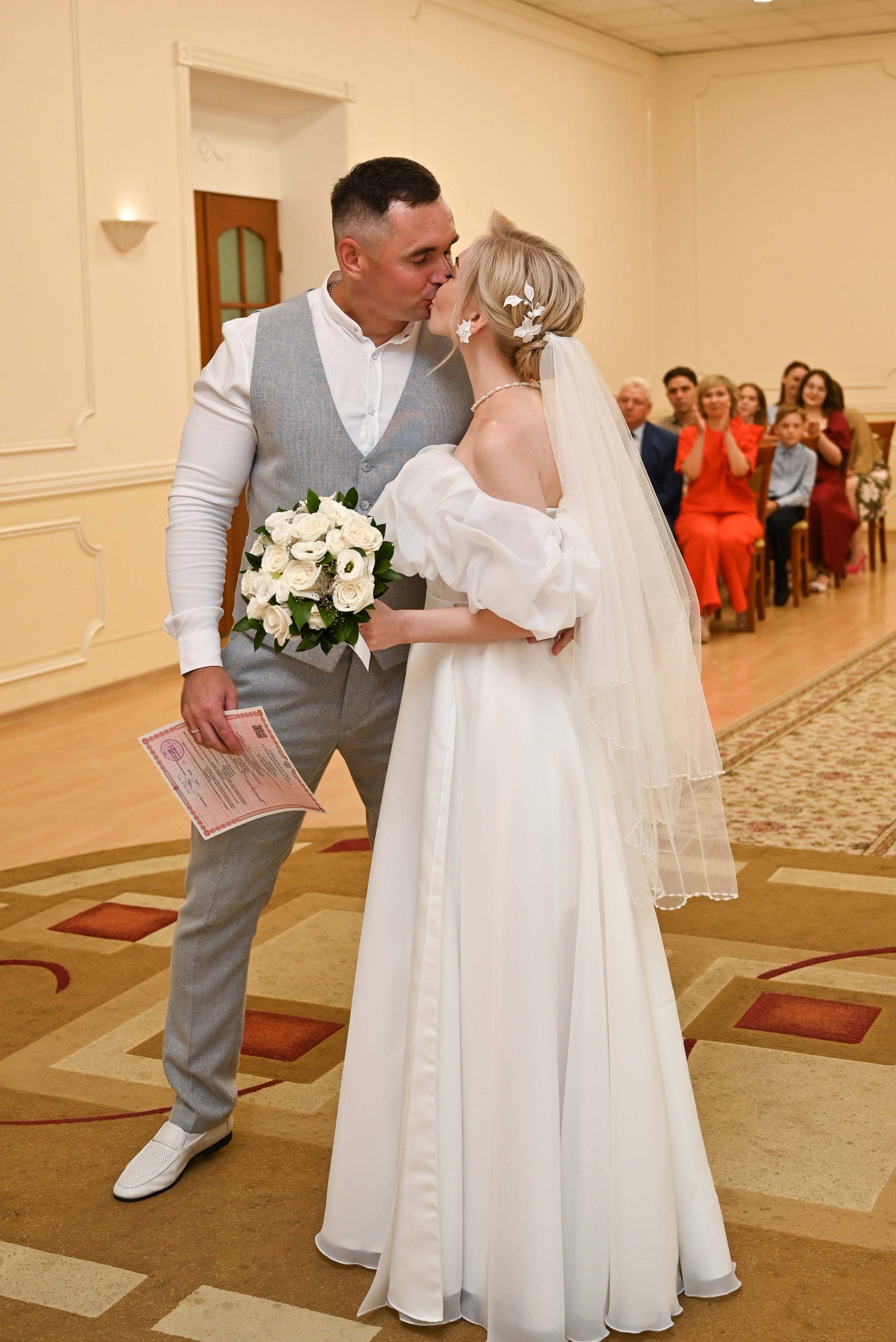 Свадьба Оксаны и Юры (Регистрация брака, прогулка и банкет). Свадебный и семейный фотограф в Хабаровске Оксана Новикова