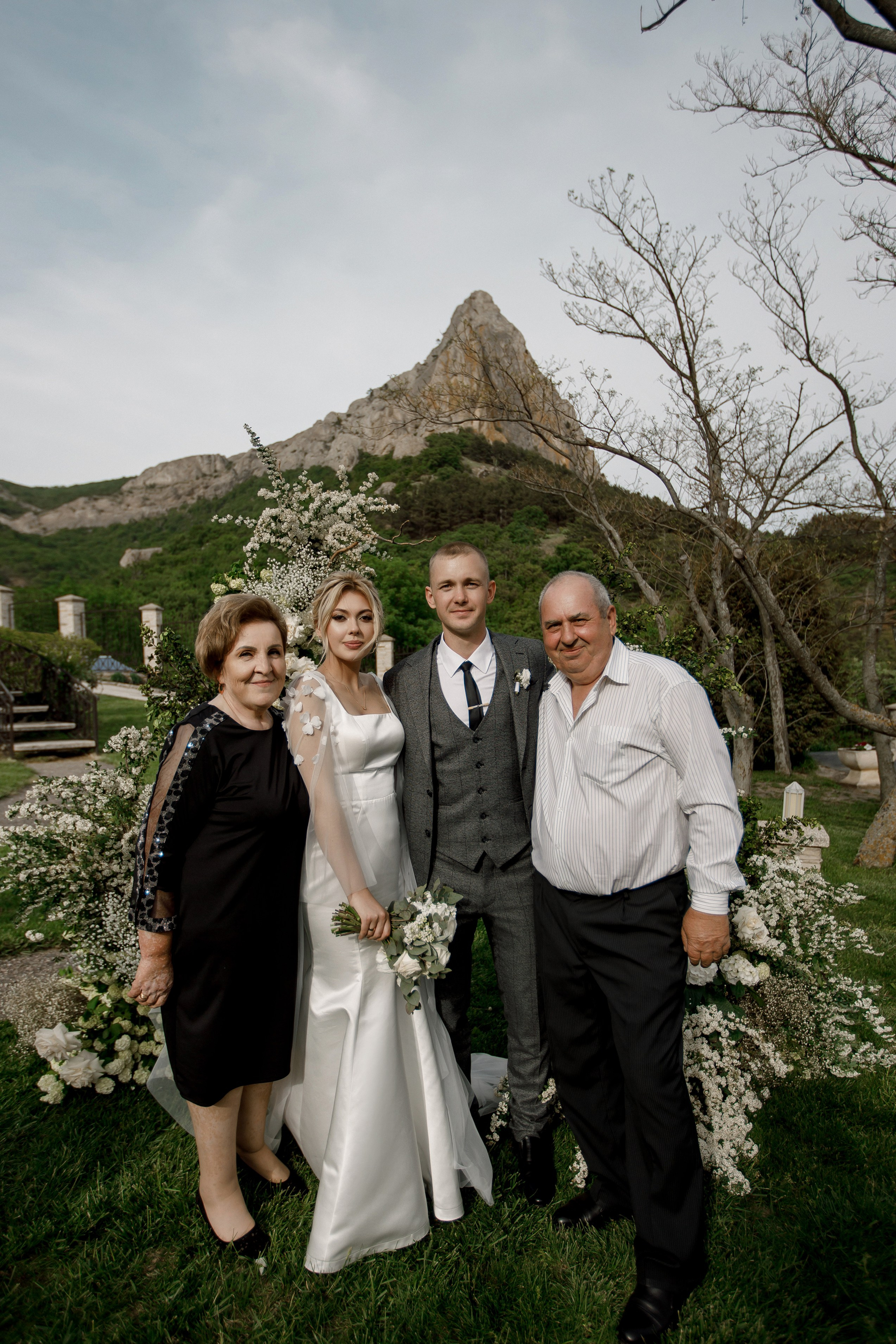 Денис и Алина. Белый замок. Фотограф Анна Лейман. Севастополь