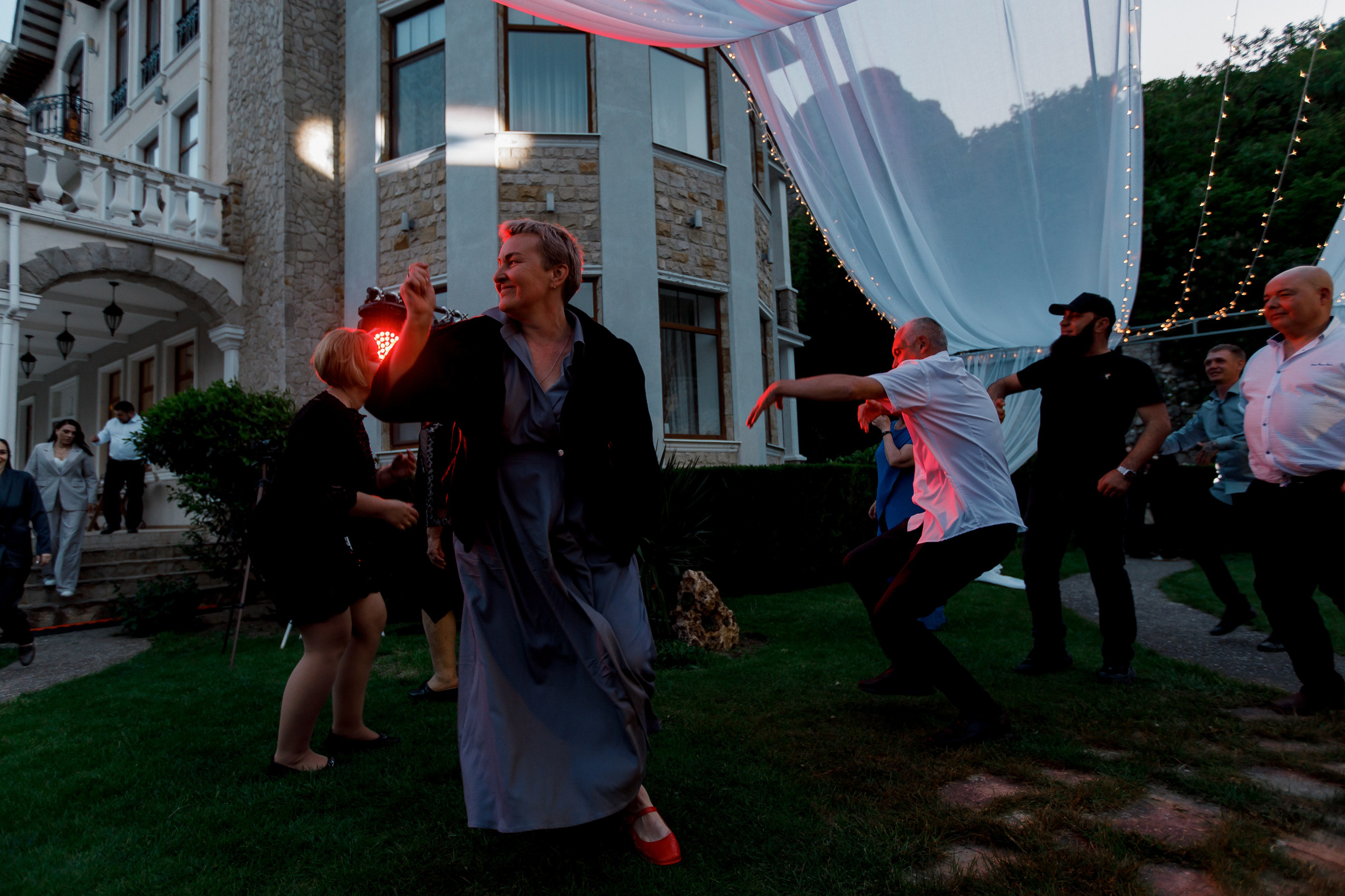 Денис и Алина. Белый замок. Фотограф Анна Лейман. Севастополь