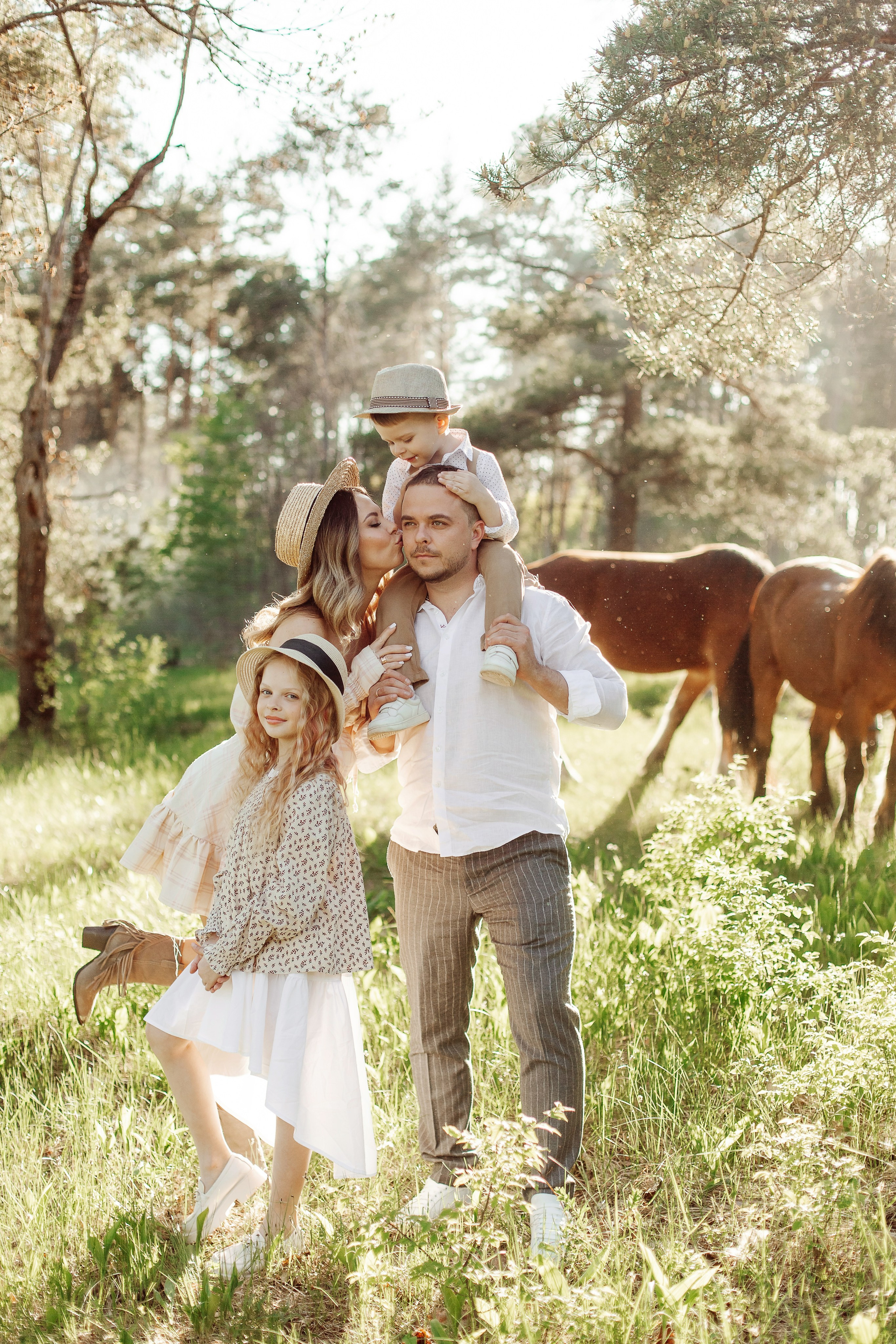 Ольга, Иван, Алёна и Ярослав. Свадебный и семейный фотограф Александра Кос
