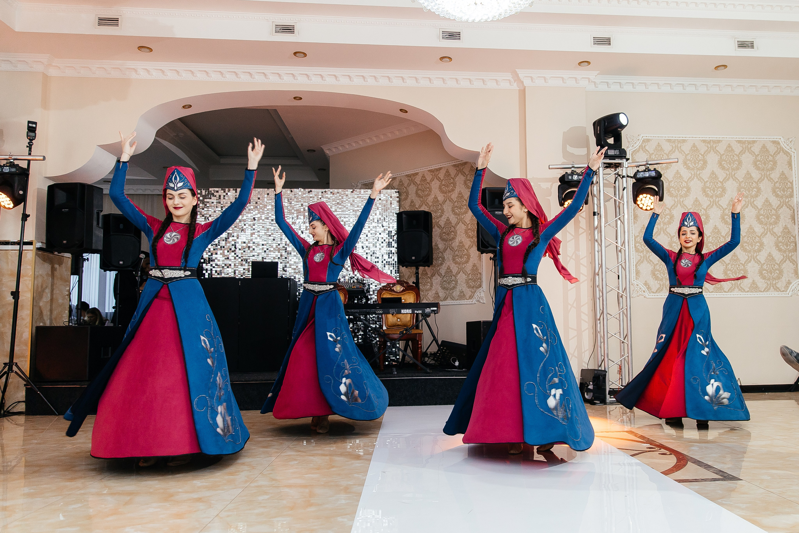 Сетрак и Марианна. Фотограф в Красноярске Надежда Воскресенская