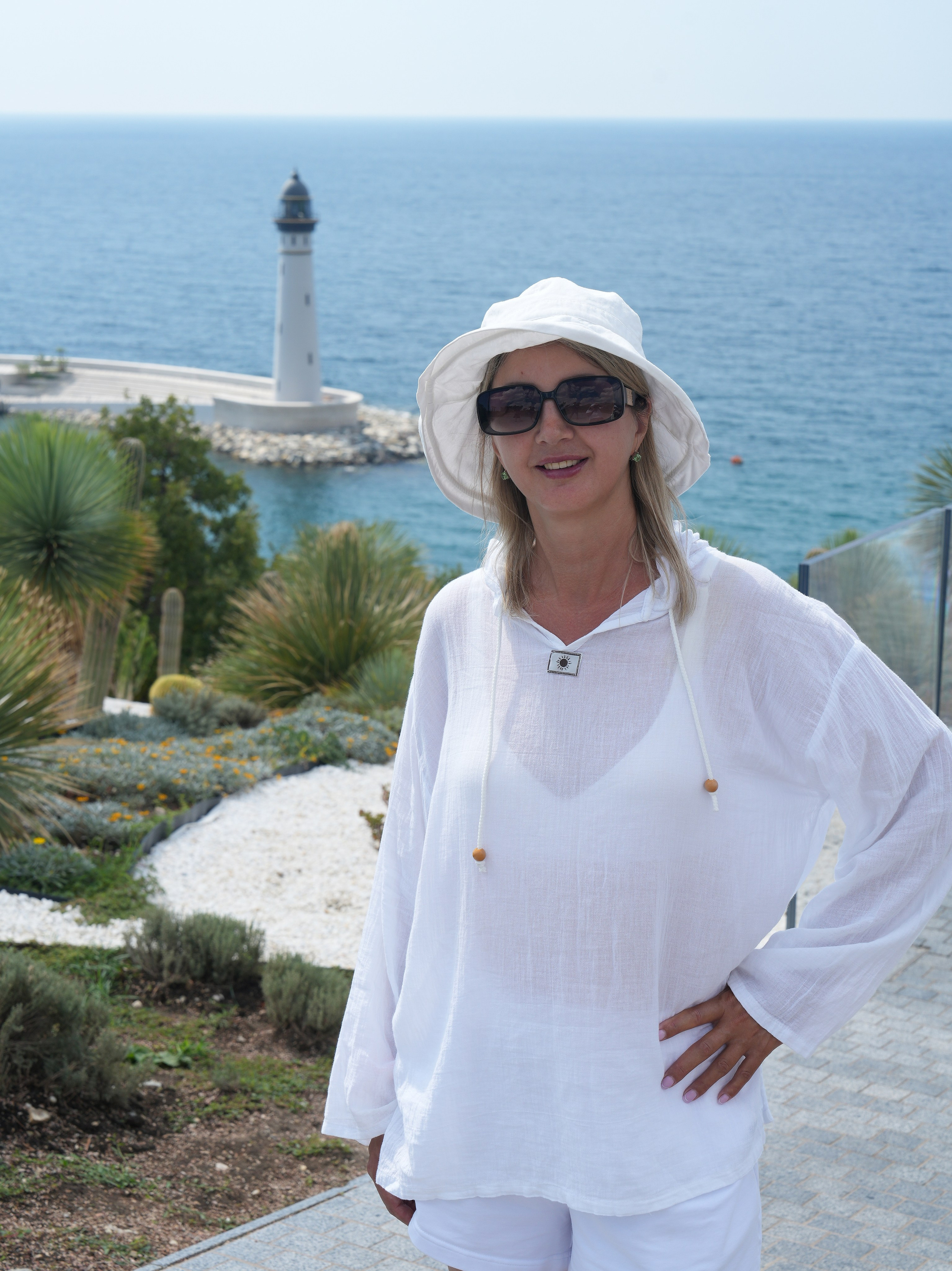 Семейная прогулка 4 человека. Свадебный фотограф Виктория Роса