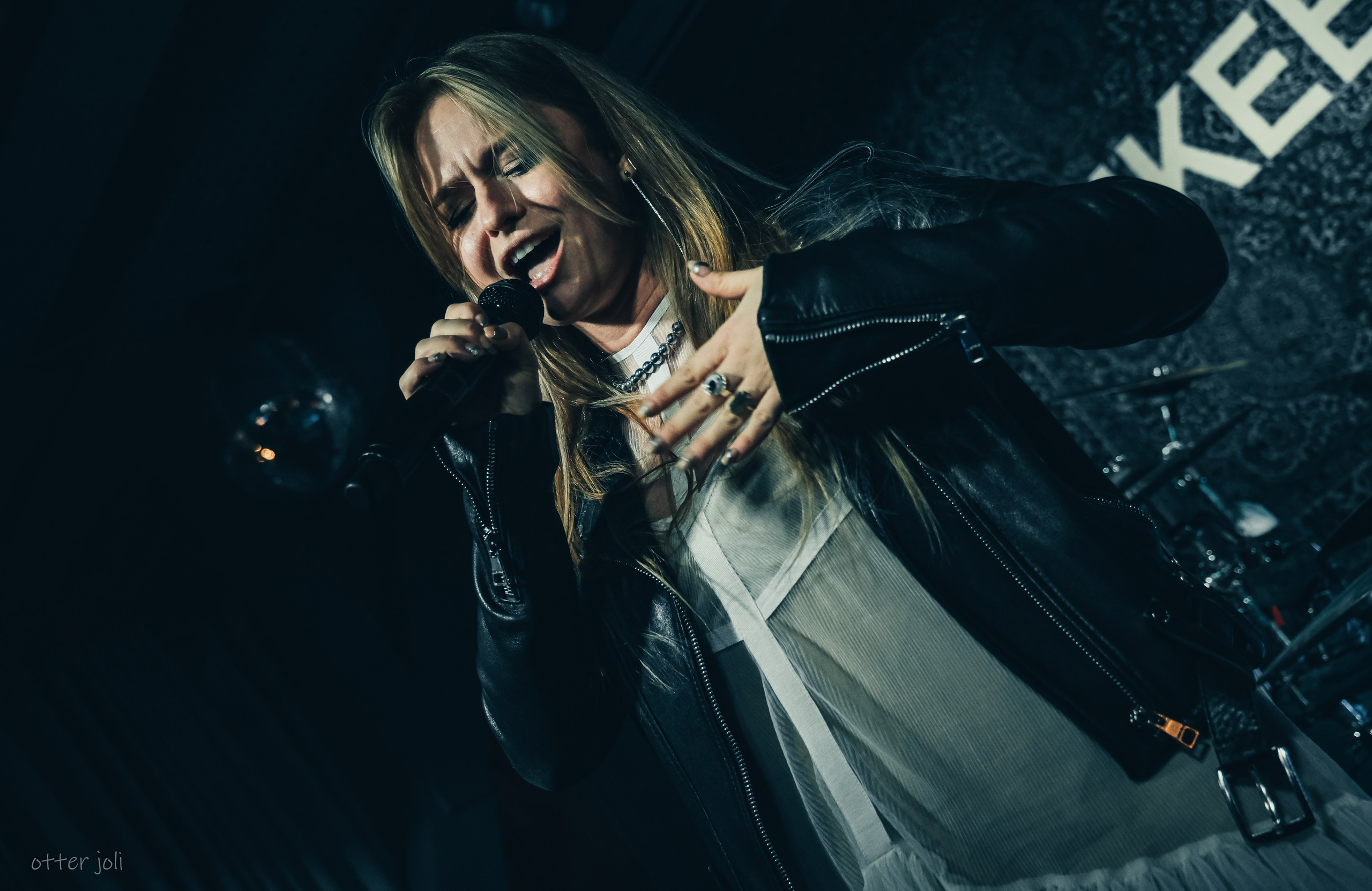 SNAKE 55 | ТехникаБезОпасности. Концертный репортёр Валерия Сафина