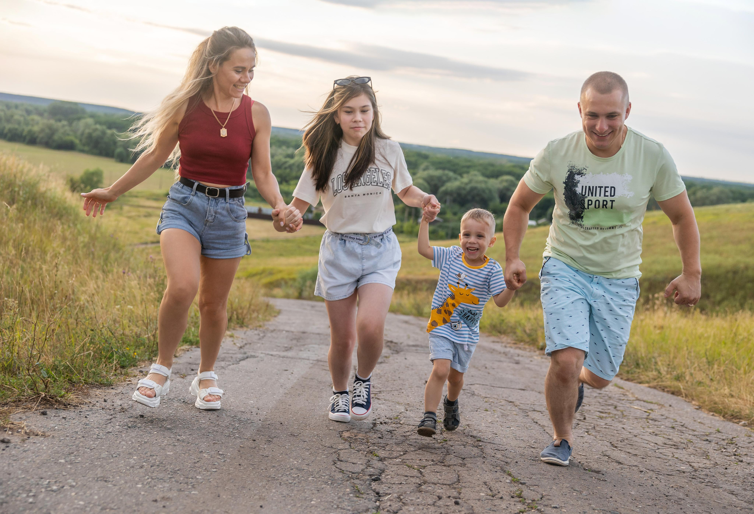 Летняя семейная съёмка. Фотограф Петров Александр Свадьбы, Съемка в студии, Выпускные альбомы г. Балашов