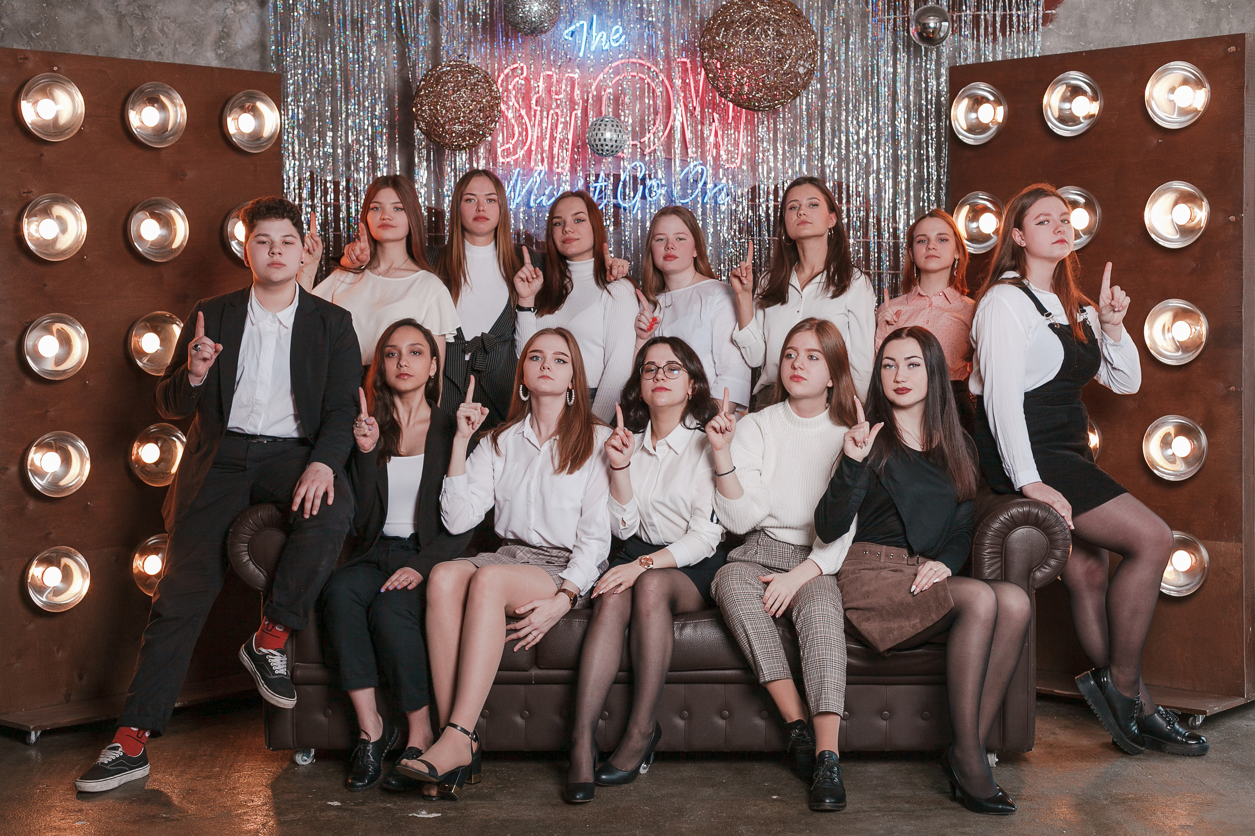 11 классы г. Иваново. Ирина Коновалова школьный фотограф. Выпускные альбомы Ярославль