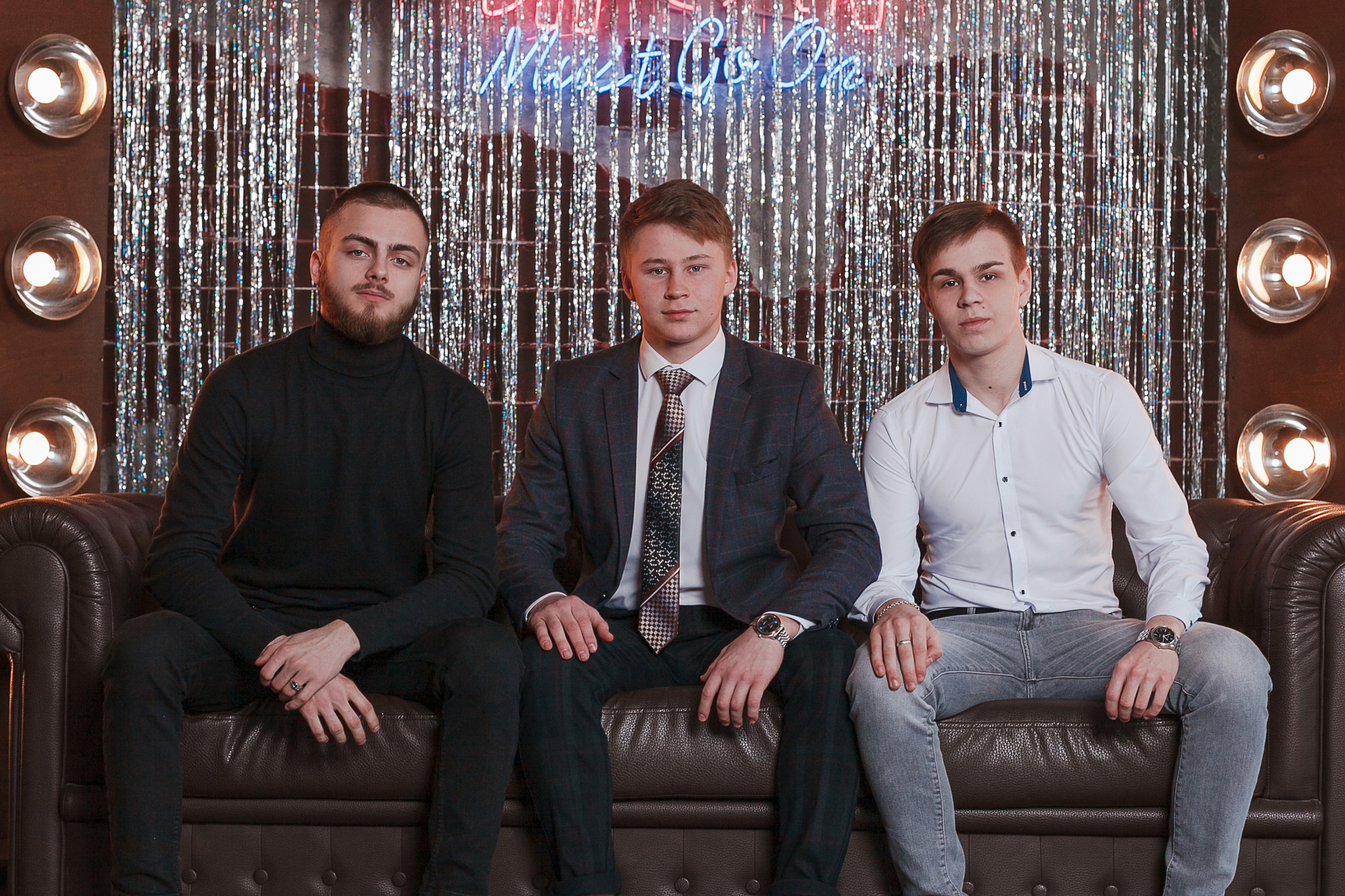 11 классы г. Иваново. Ирина Коновалова школьный фотограф. Выпускные альбомы Ярославль