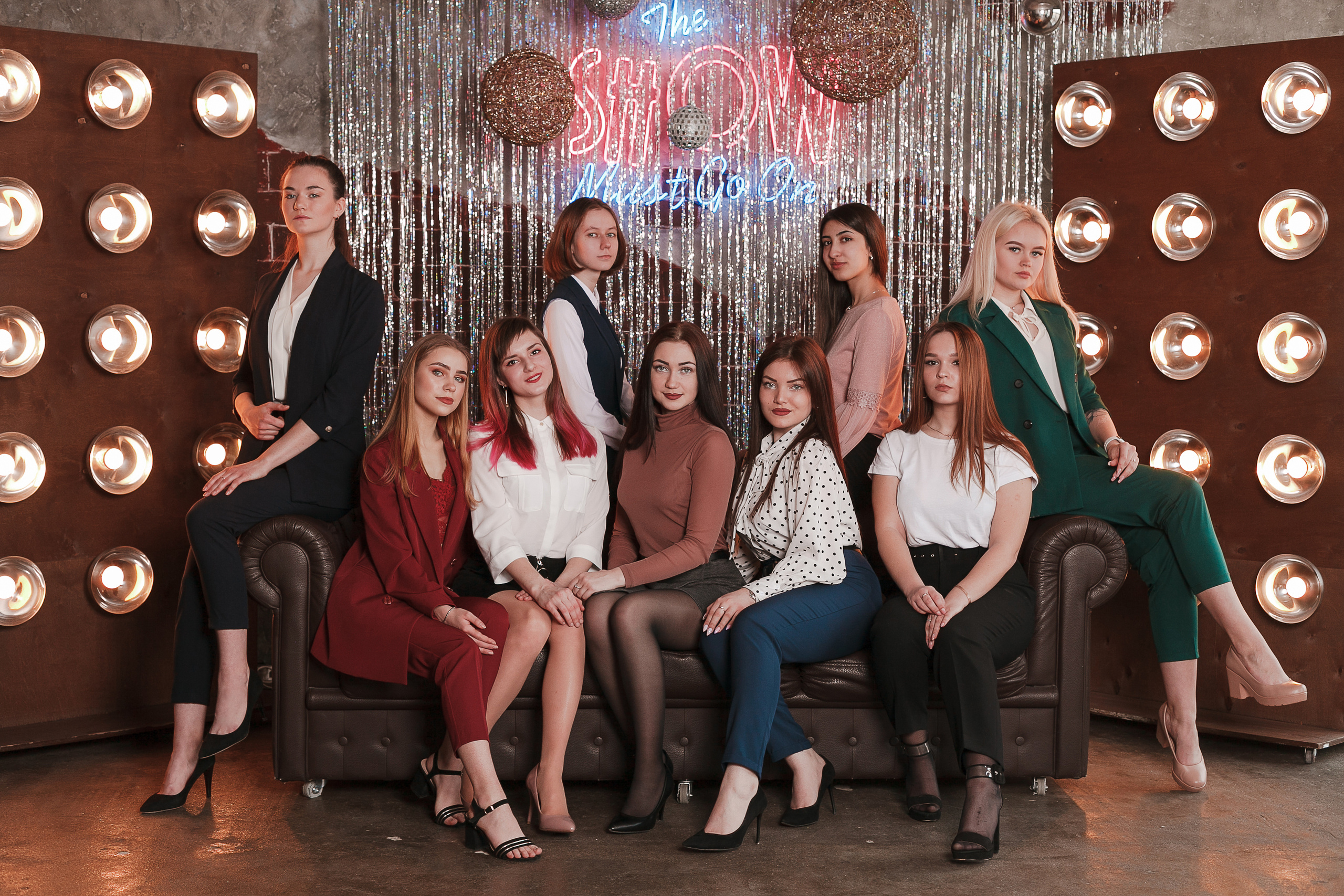 11 классы г. Иваново. Ирина Коновалова школьный фотограф. Выпускные альбомы Ярославль