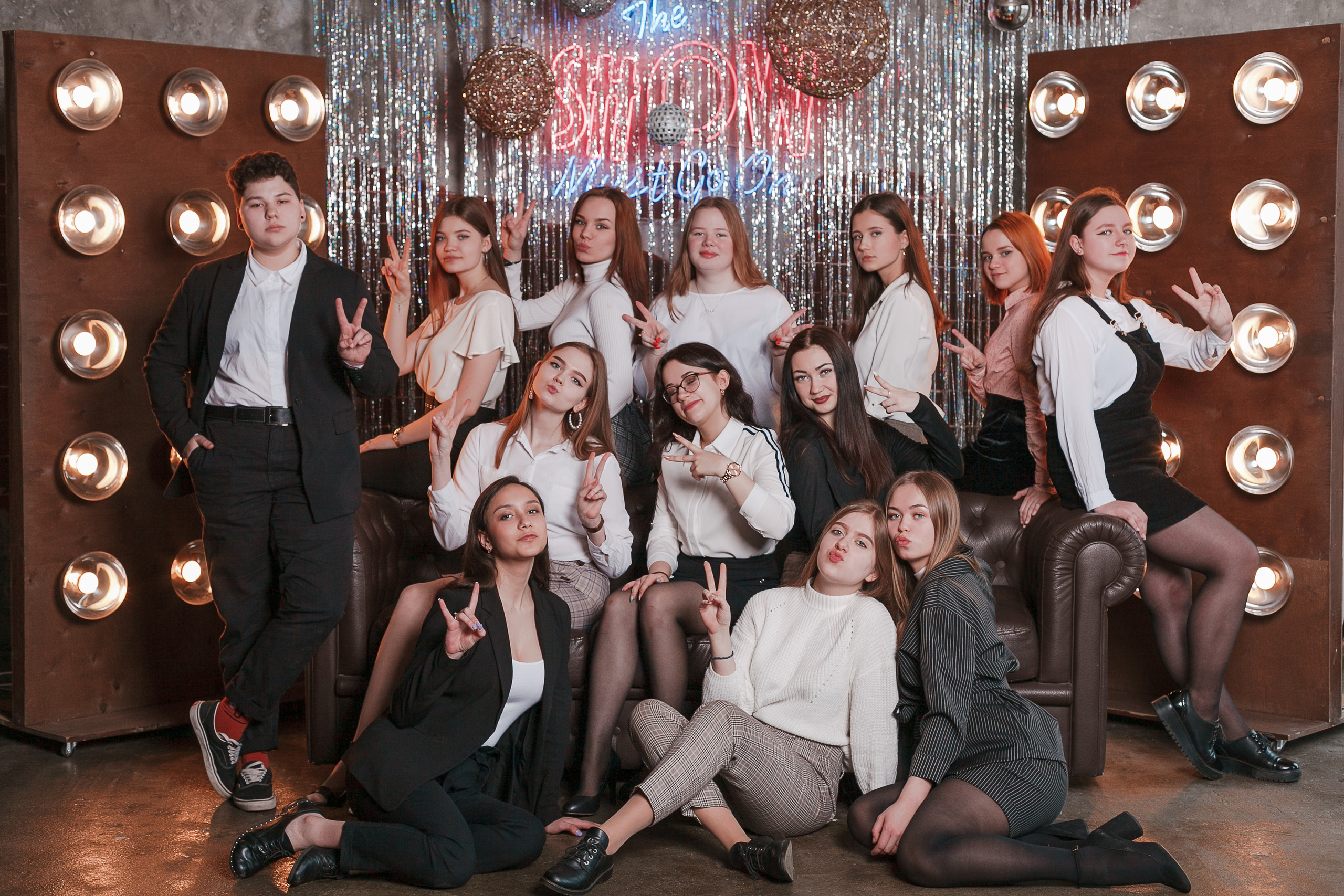 11 классы г. Иваново. Ирина Коновалова школьный фотограф. Выпускные альбомы Ярославль