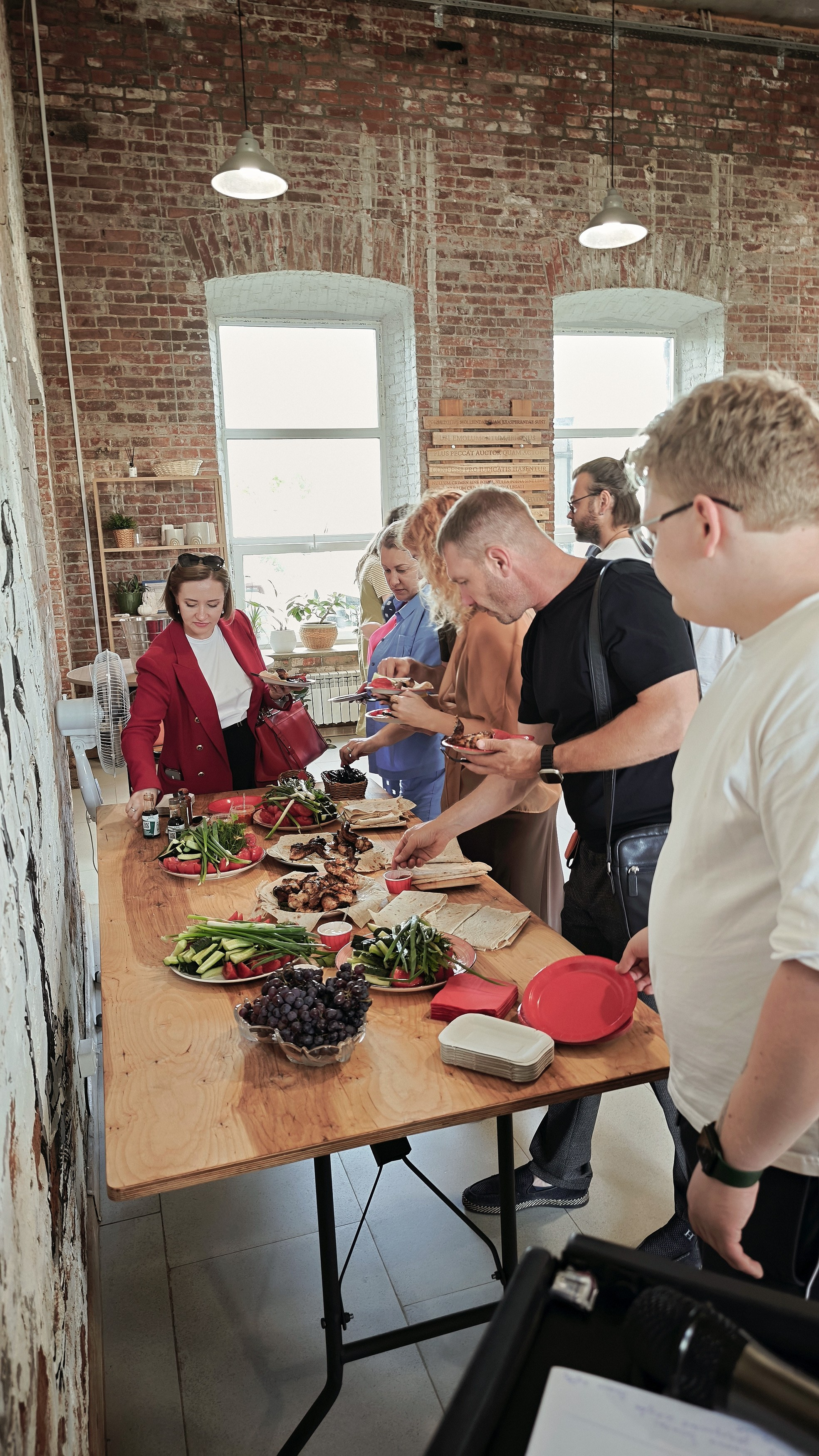 Терра Юридикум «Больше бизнеса» — СНЯТО НА СМАРТФОН. Фотограф Яковлев Роман — Красноярск
