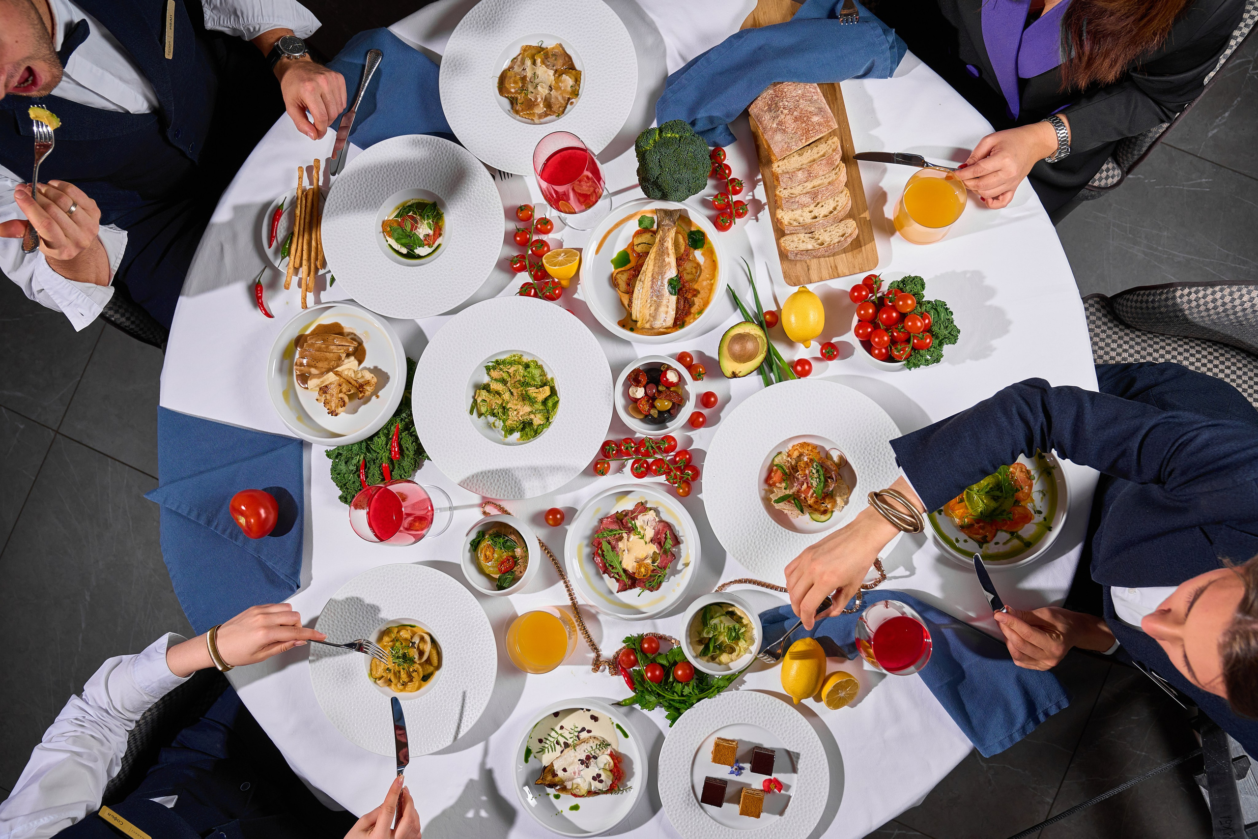 COSMOS ITALY — СЪЕМКА МЕНЮ