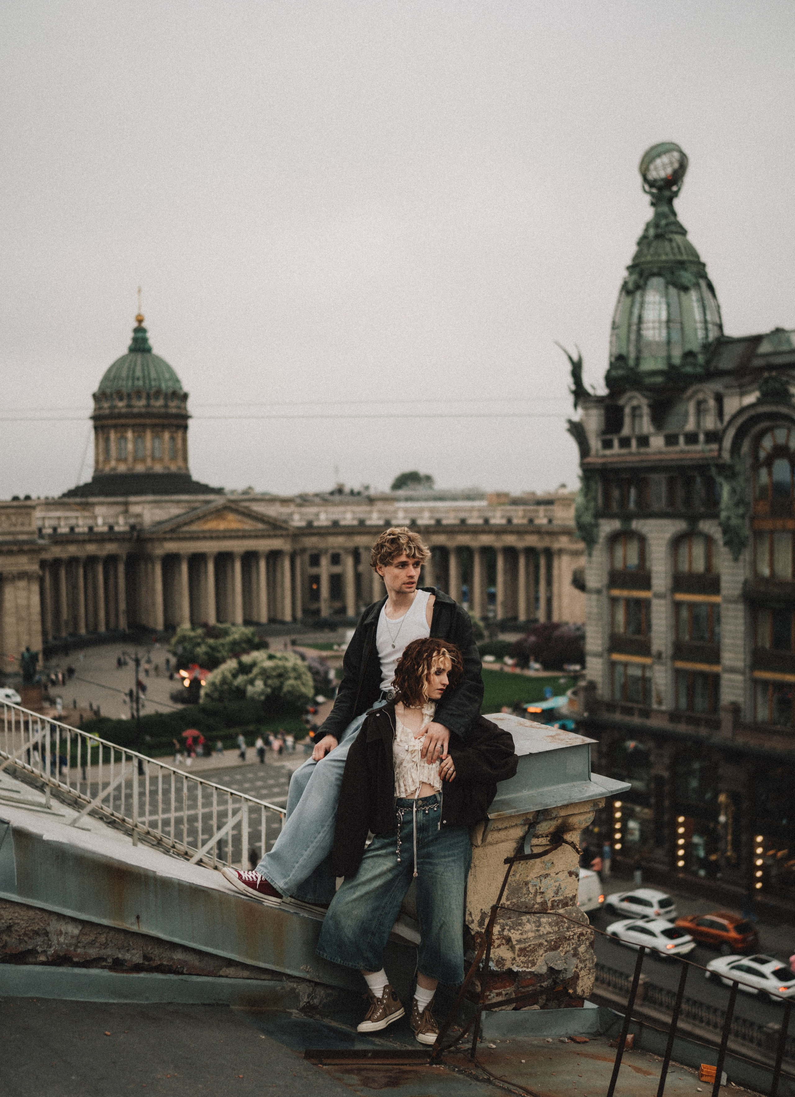 Фотосессия на крыше. парная съемка на крыше. Фотосессия лавстори СПб. Федосова Елизавета - свадебный фотограф СПб. 