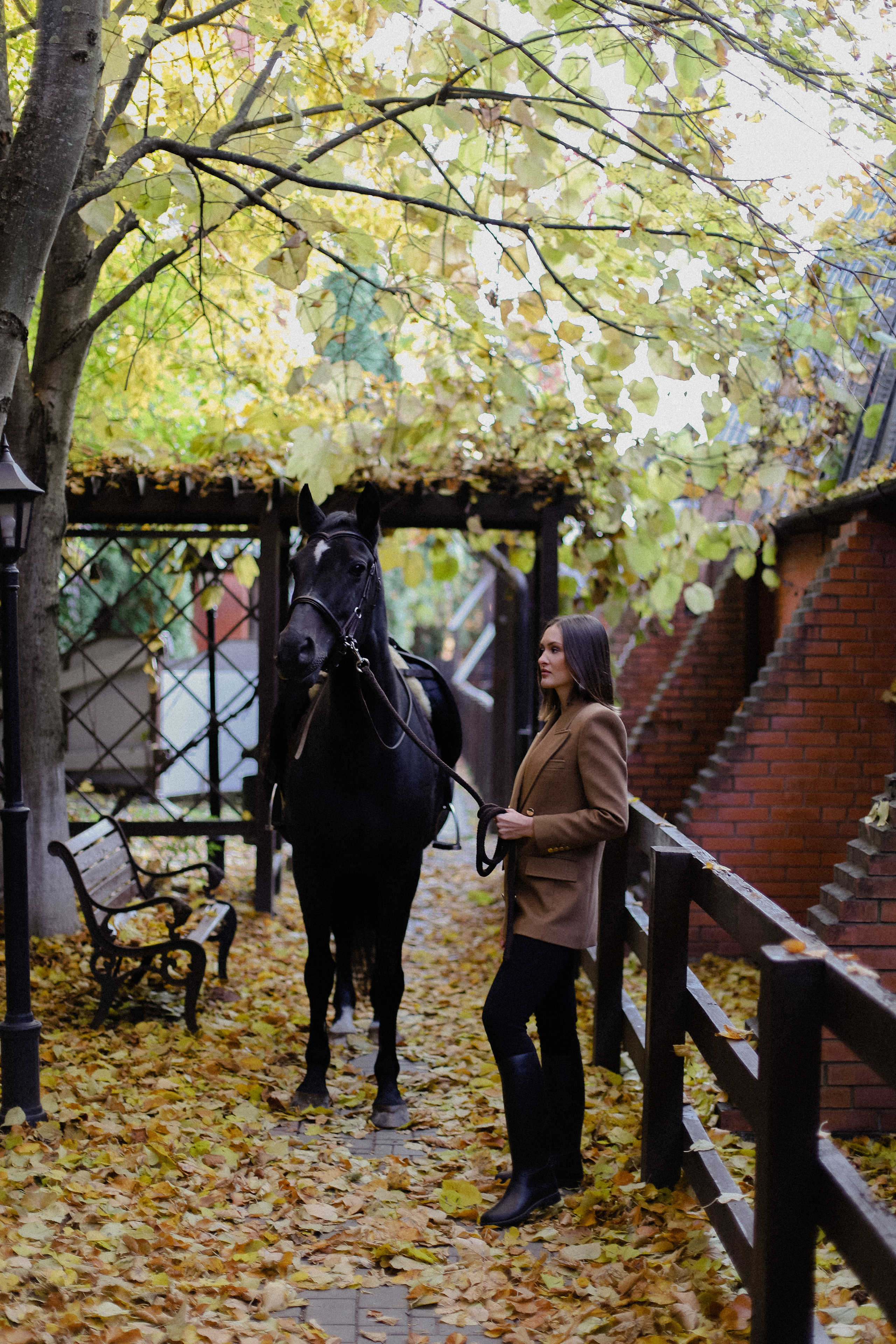 На конюшне. Фотограф в Алматы и Москве Даша Пушкина