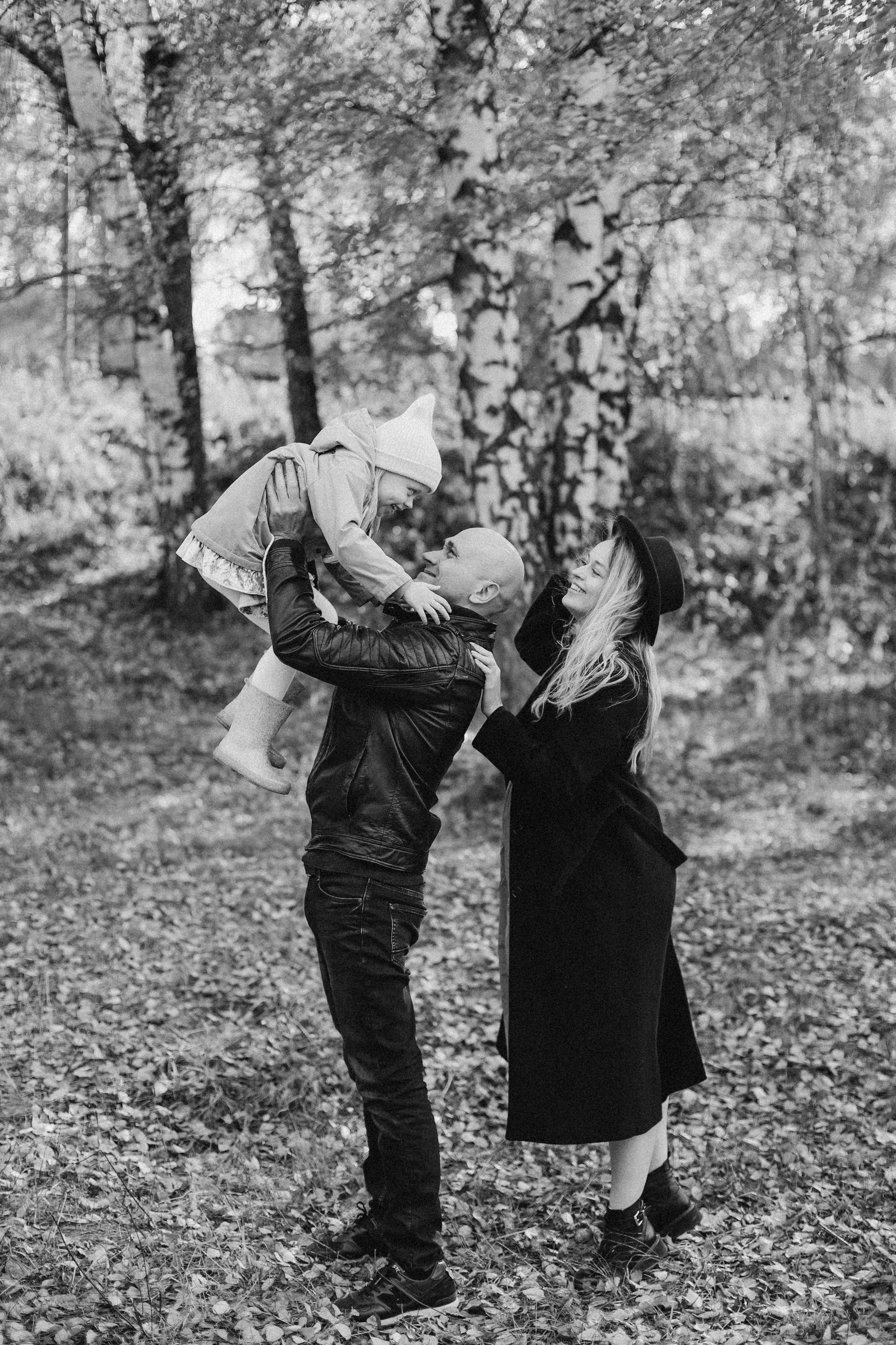 Прогулка в лесу. Фотограф в Алматы и Москве Даша Пушкина