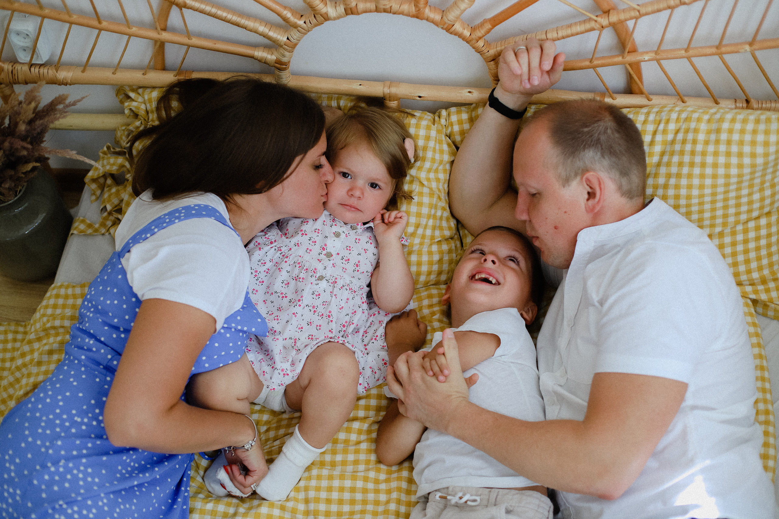 Зеленая дача. Фотограф в Алматы и Москве Даша Пушкина