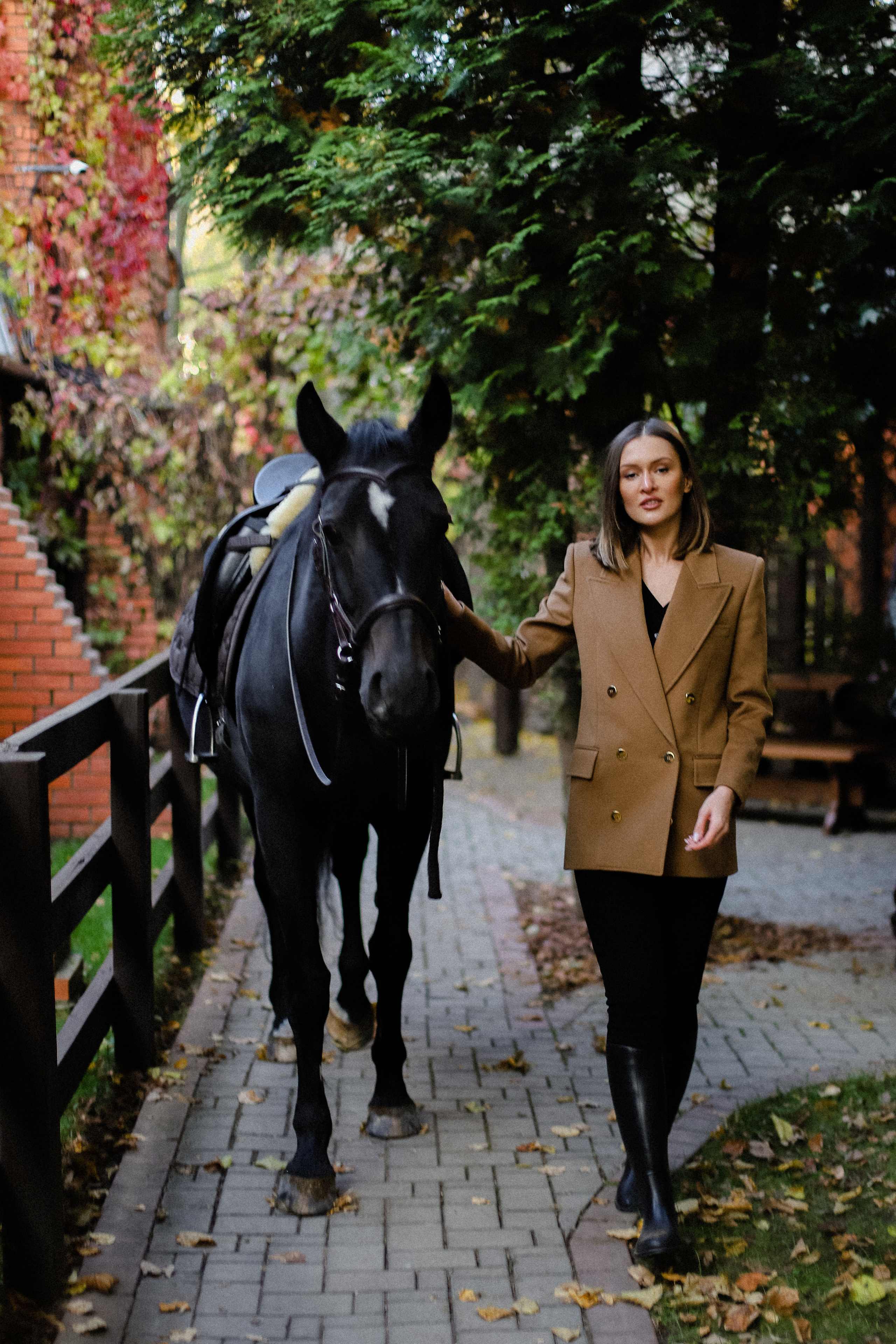 На конюшне. Фотограф в Алматы и Москве Даша Пушкина
