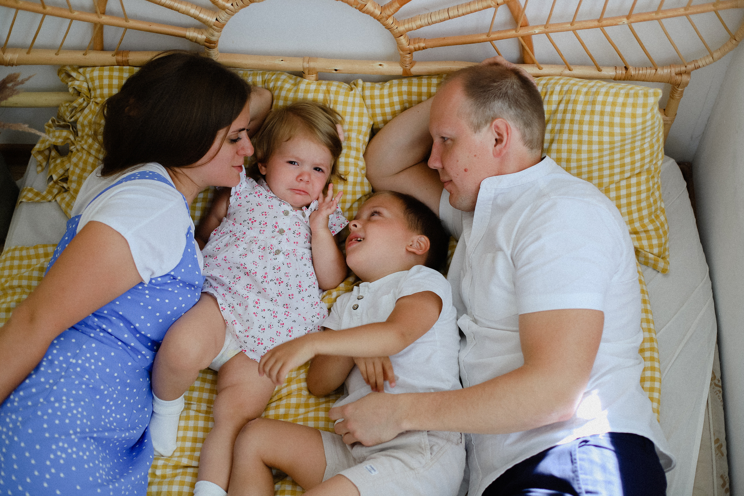 Зеленая дача. Фотограф в Алматы и Москве Даша Пушкина