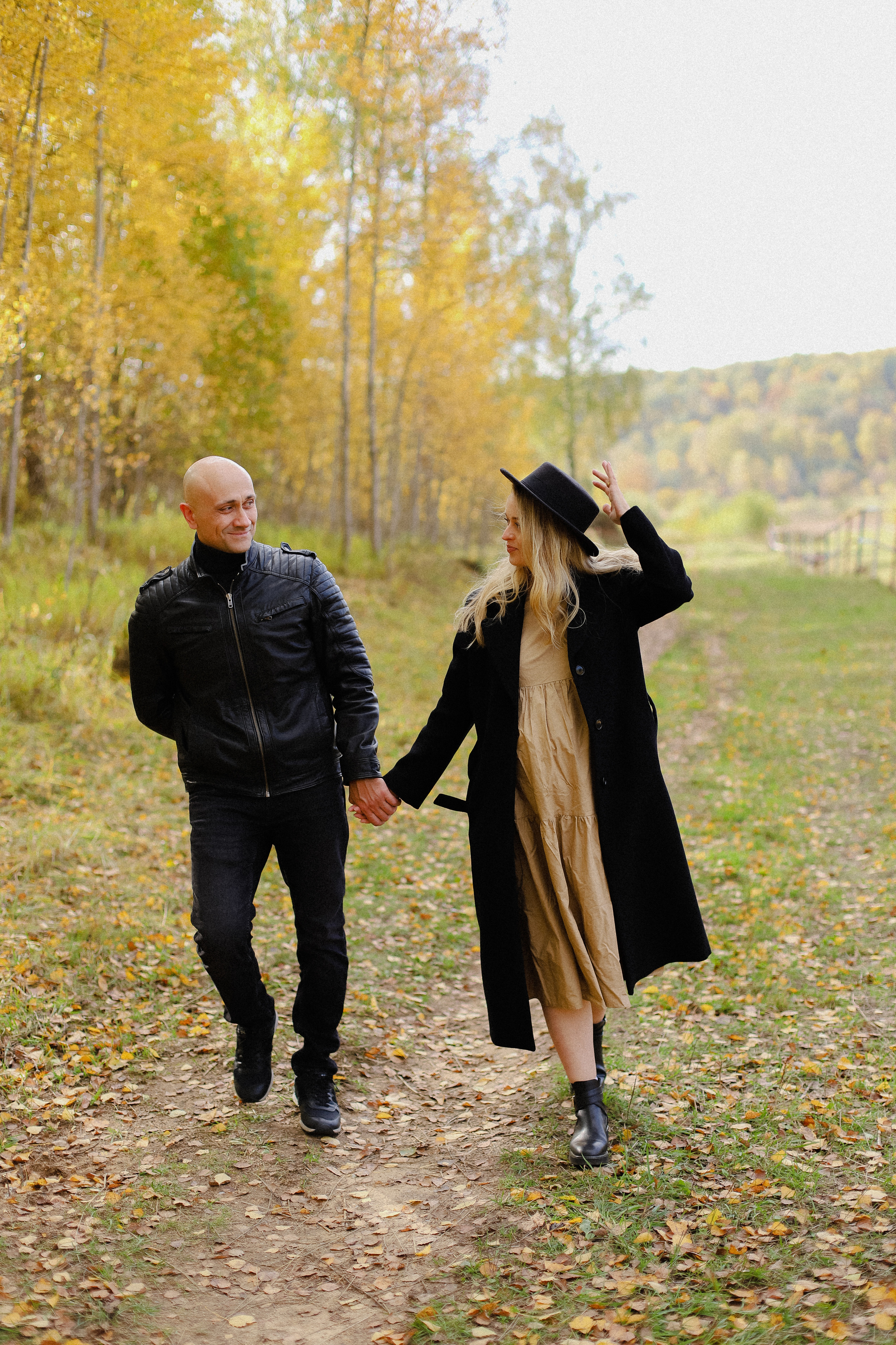 Прогулка в лесу. Фотограф в Алматы и Москве Даша Пушкина