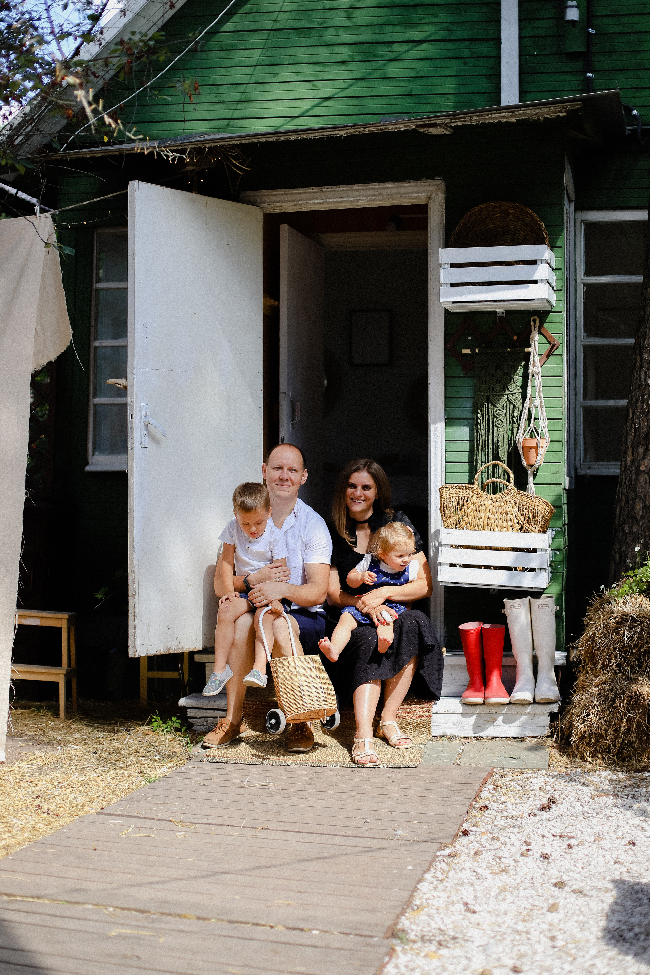 Зеленая дача. Фотограф в Алматы и Москве Даша Пушкина