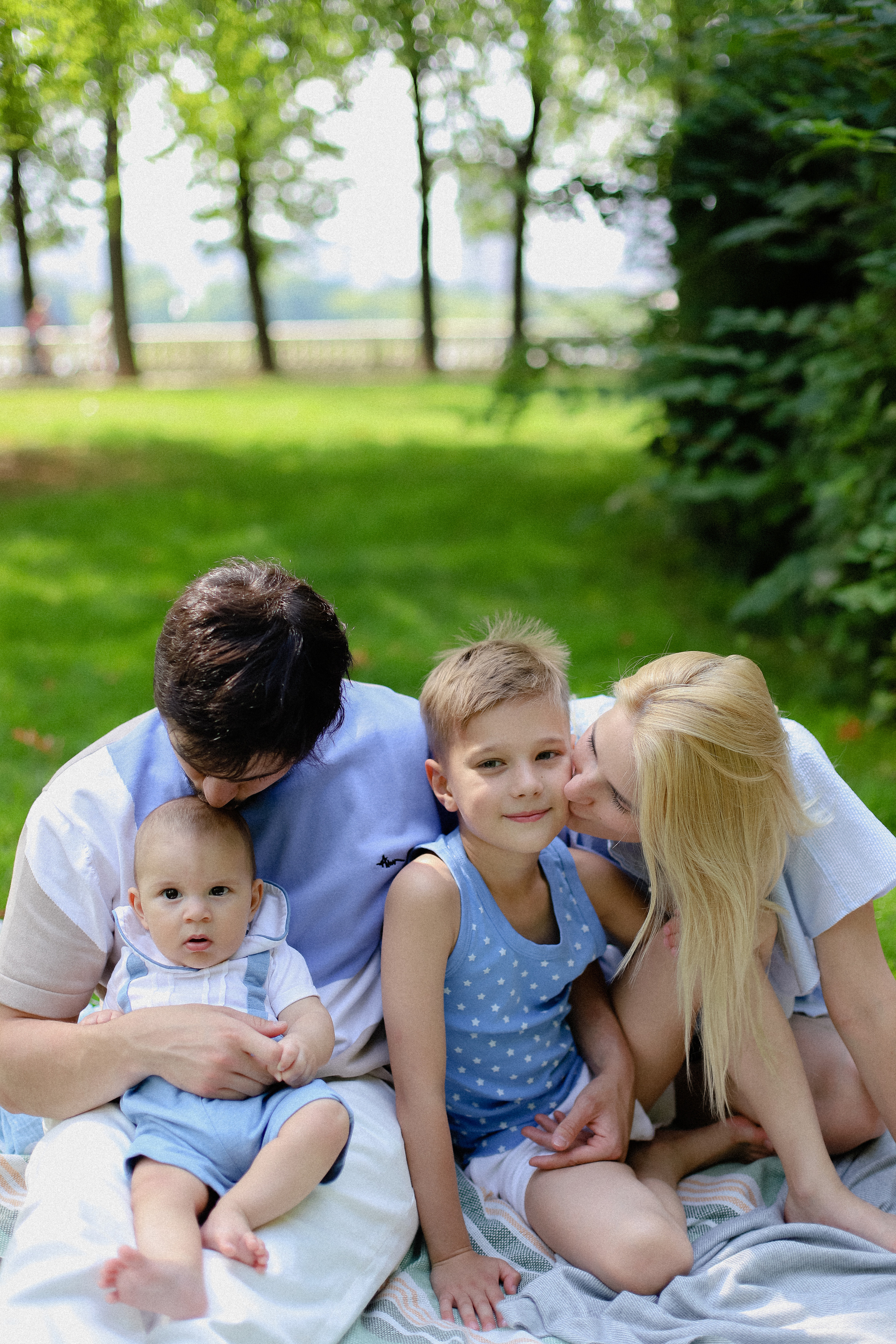 Лето. Фотограф в Алматы и Москве Даша Пушкина