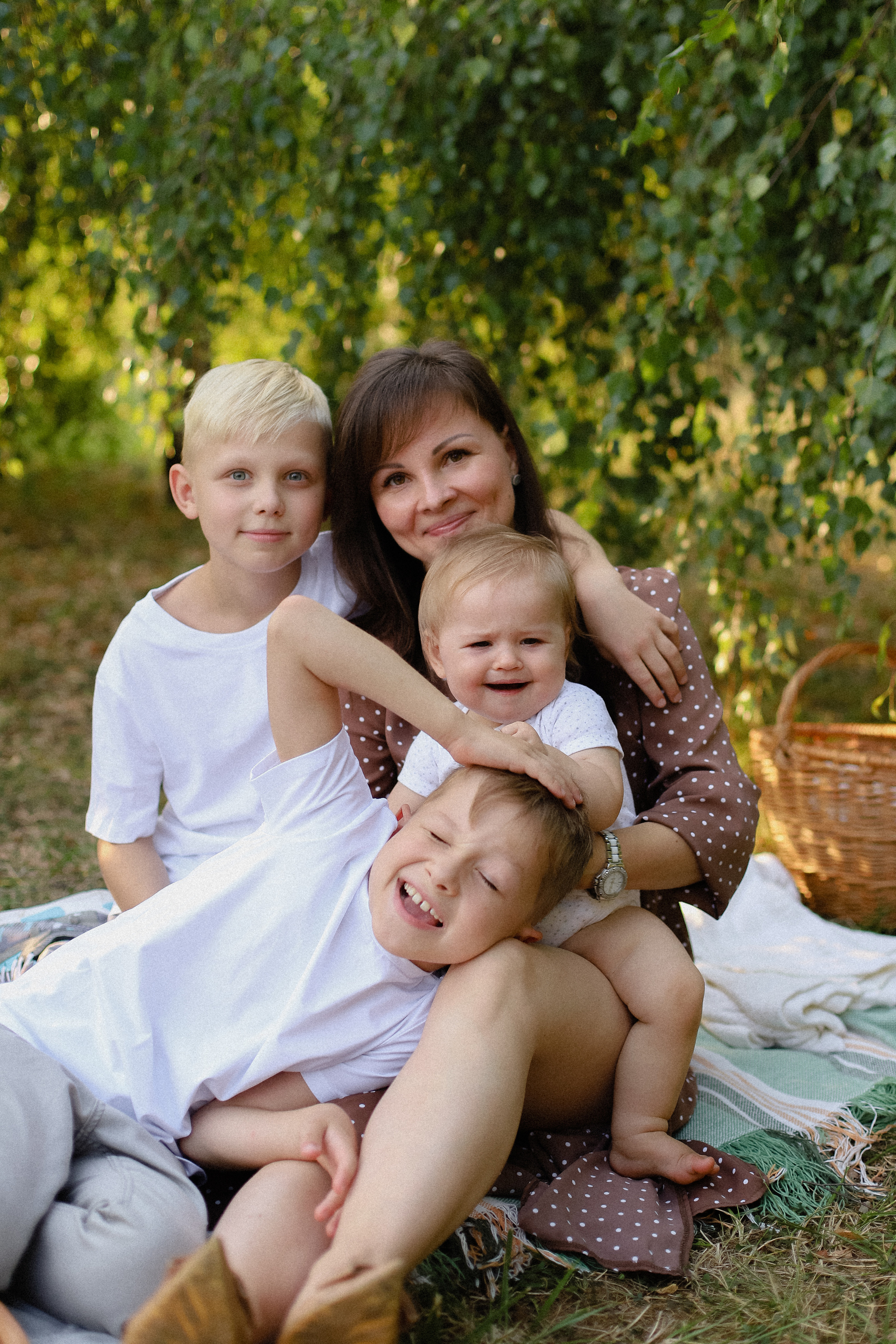 Большая семья +1. Фотограф в Алматы и Москве Даша Пушкина