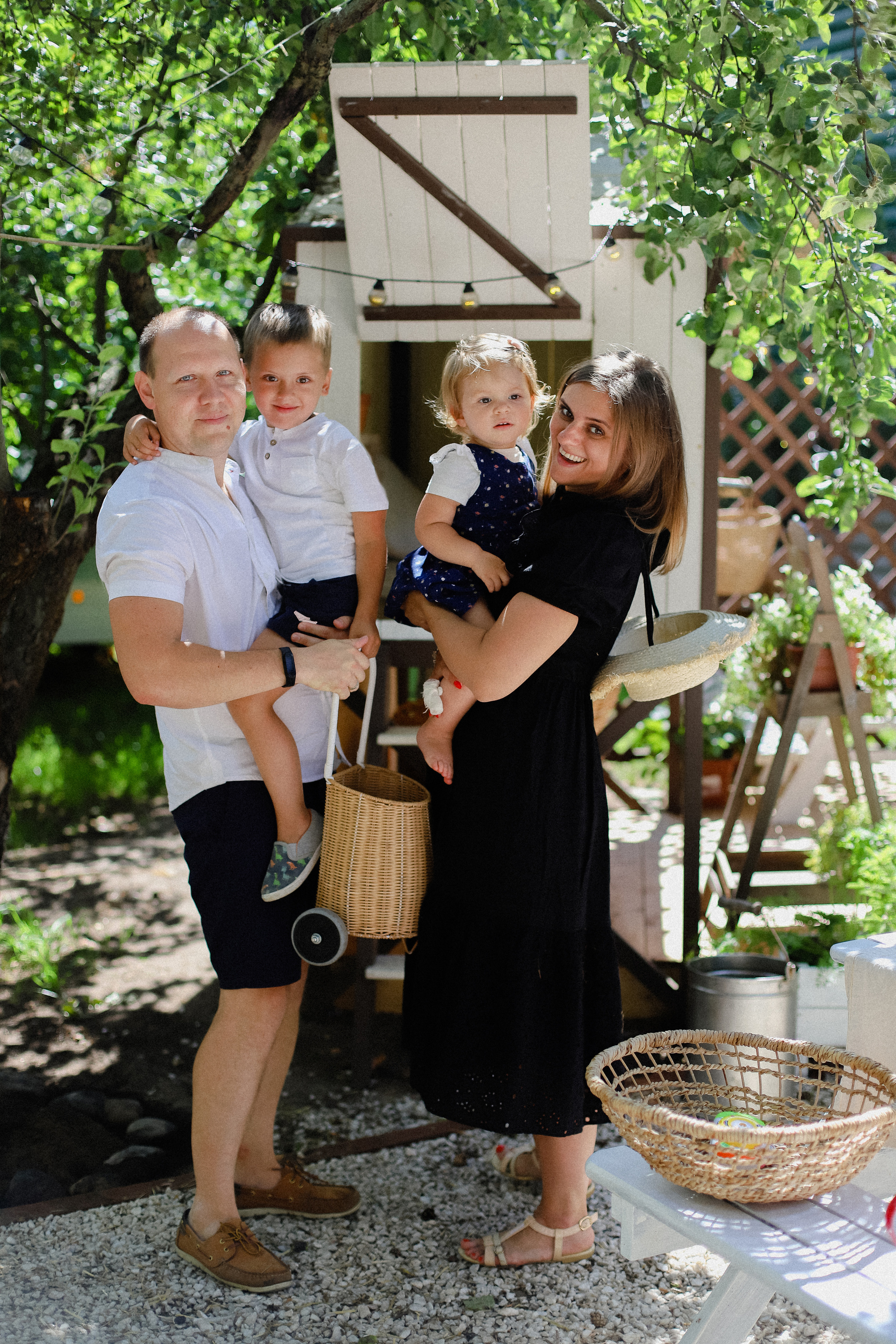 Зеленая дача. Фотограф в Алматы и Москве Даша Пушкина