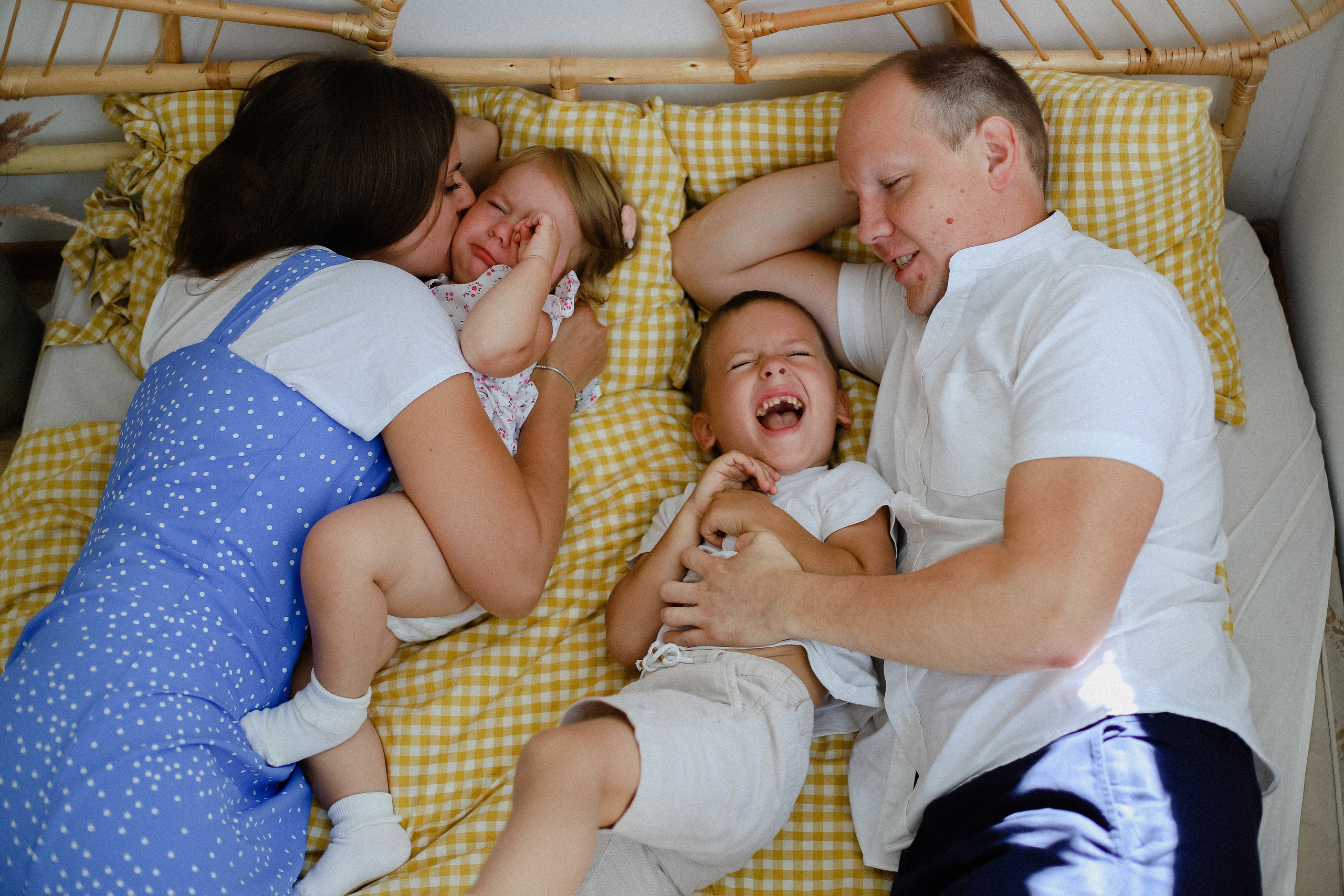 Зеленая дача. Фотограф в Алматы и Москве Даша Пушкина