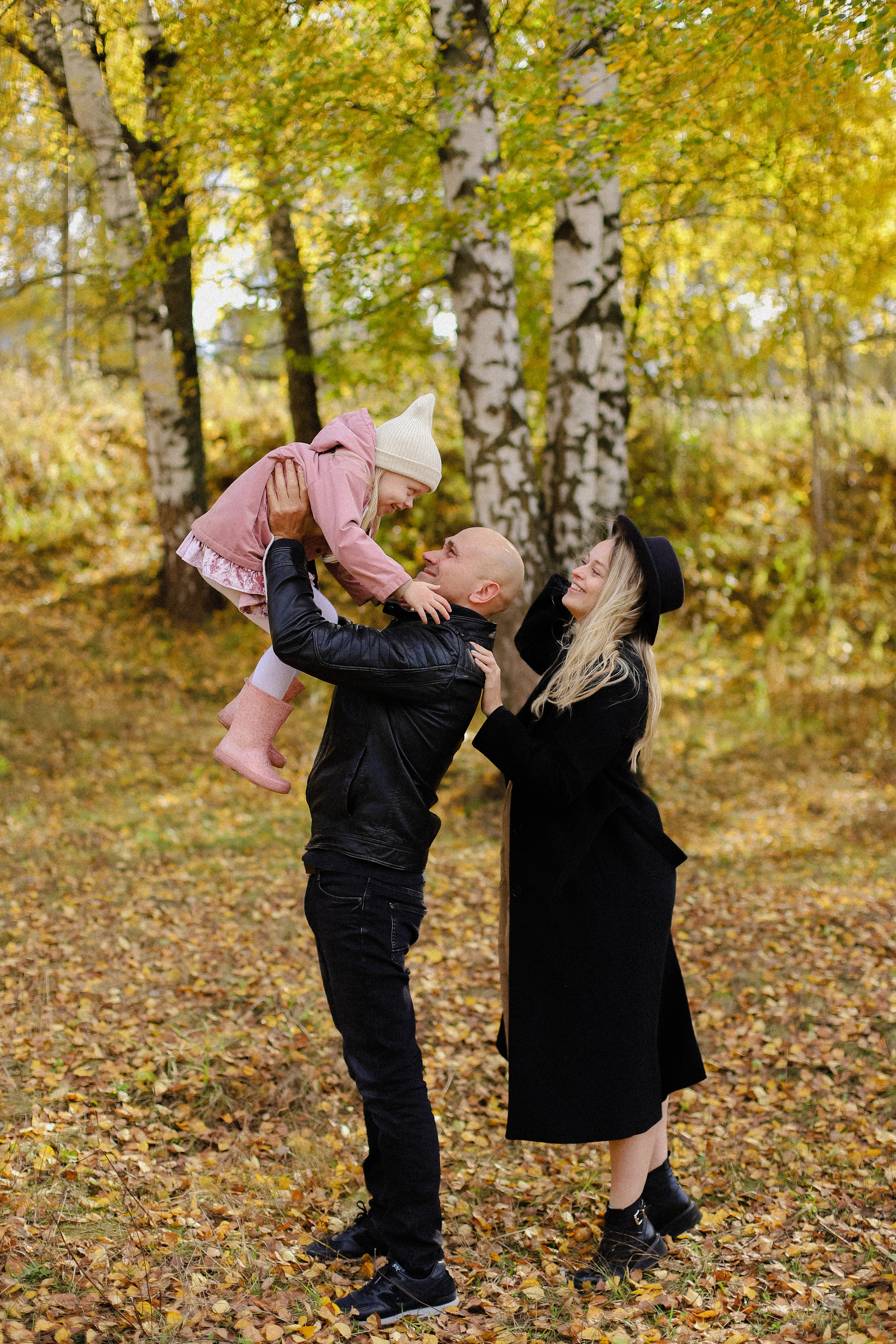 Прогулка в лесу. Фотограф в Алматы и Москве Даша Пушкина