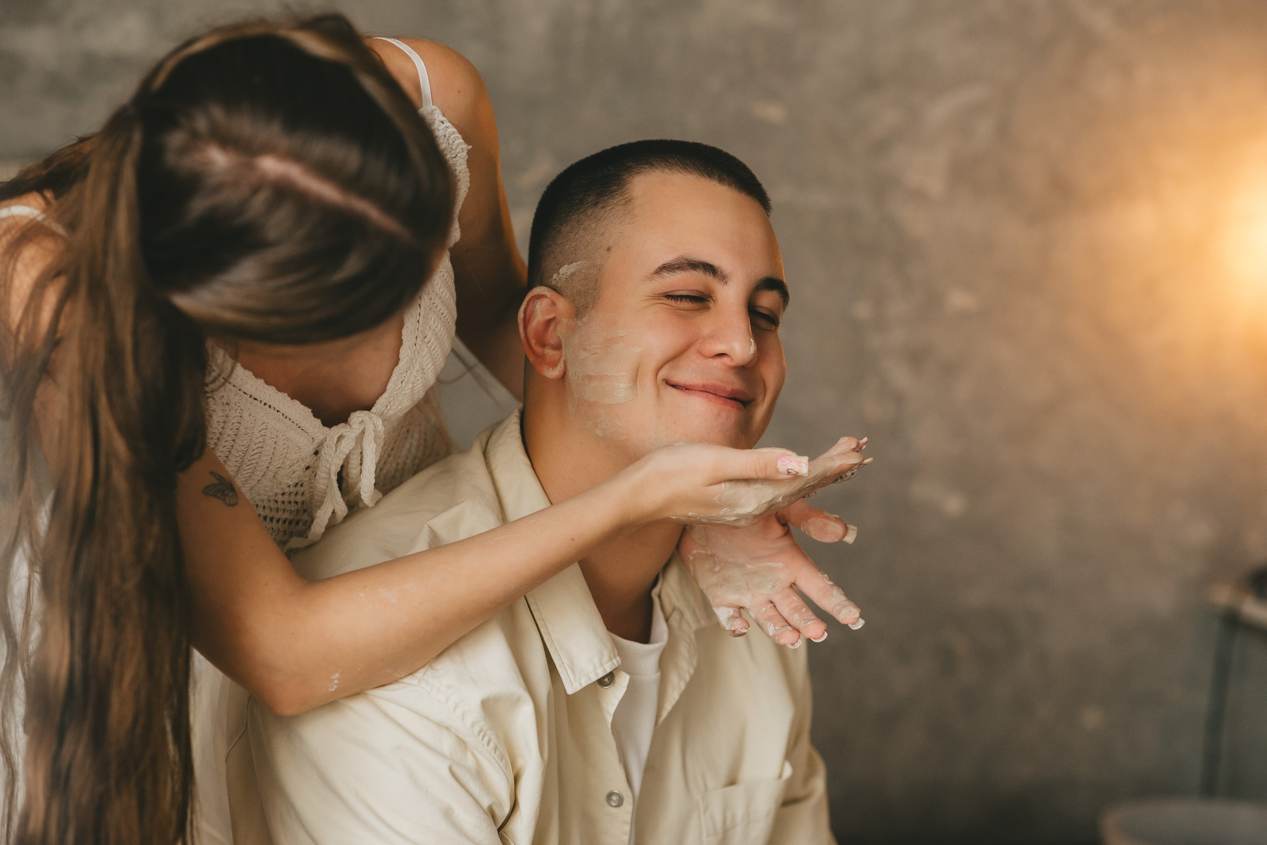 Дима и Даша в гончарной мастерской. Семейный lifestyle фотограф в Санкт-Петербурге Людмила Пахомова