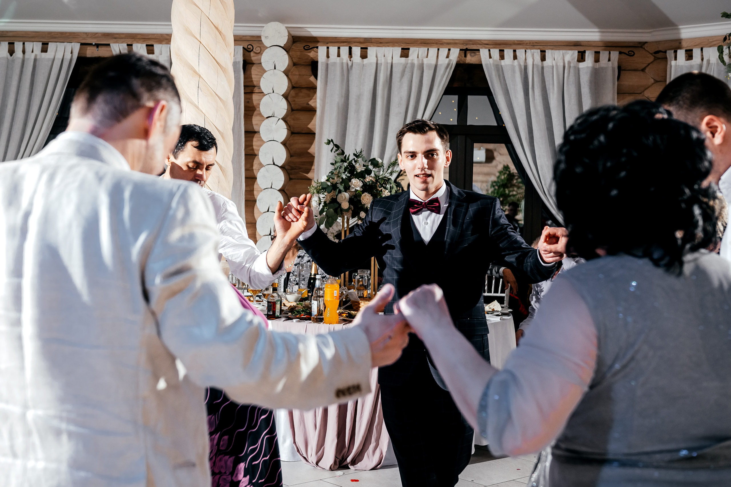 Зимняя свадьба в Загородном клубе «Барин». Свадебный и семейный фотограф Виктория Носачёва. Щелково, Москва и МО