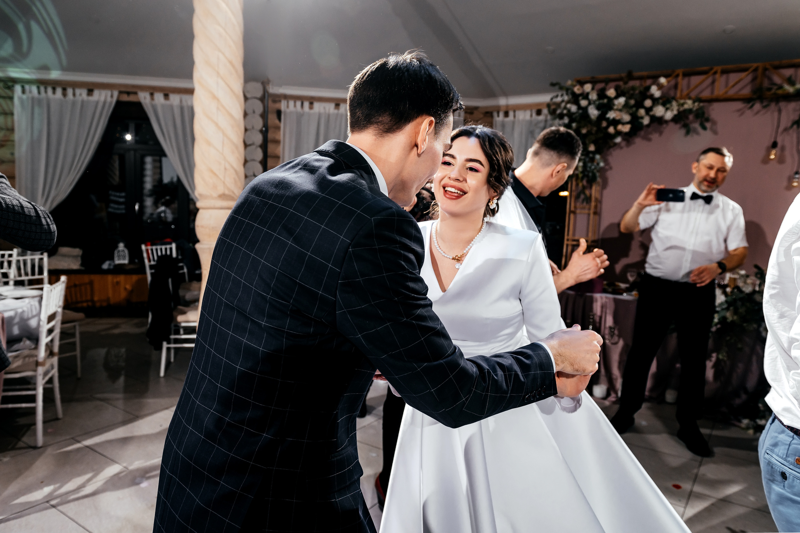 Зимняя свадьба в Загородном клубе «Барин». Свадебный и семейный фотограф Виктория Носачёва. Щелково, Москва и МО