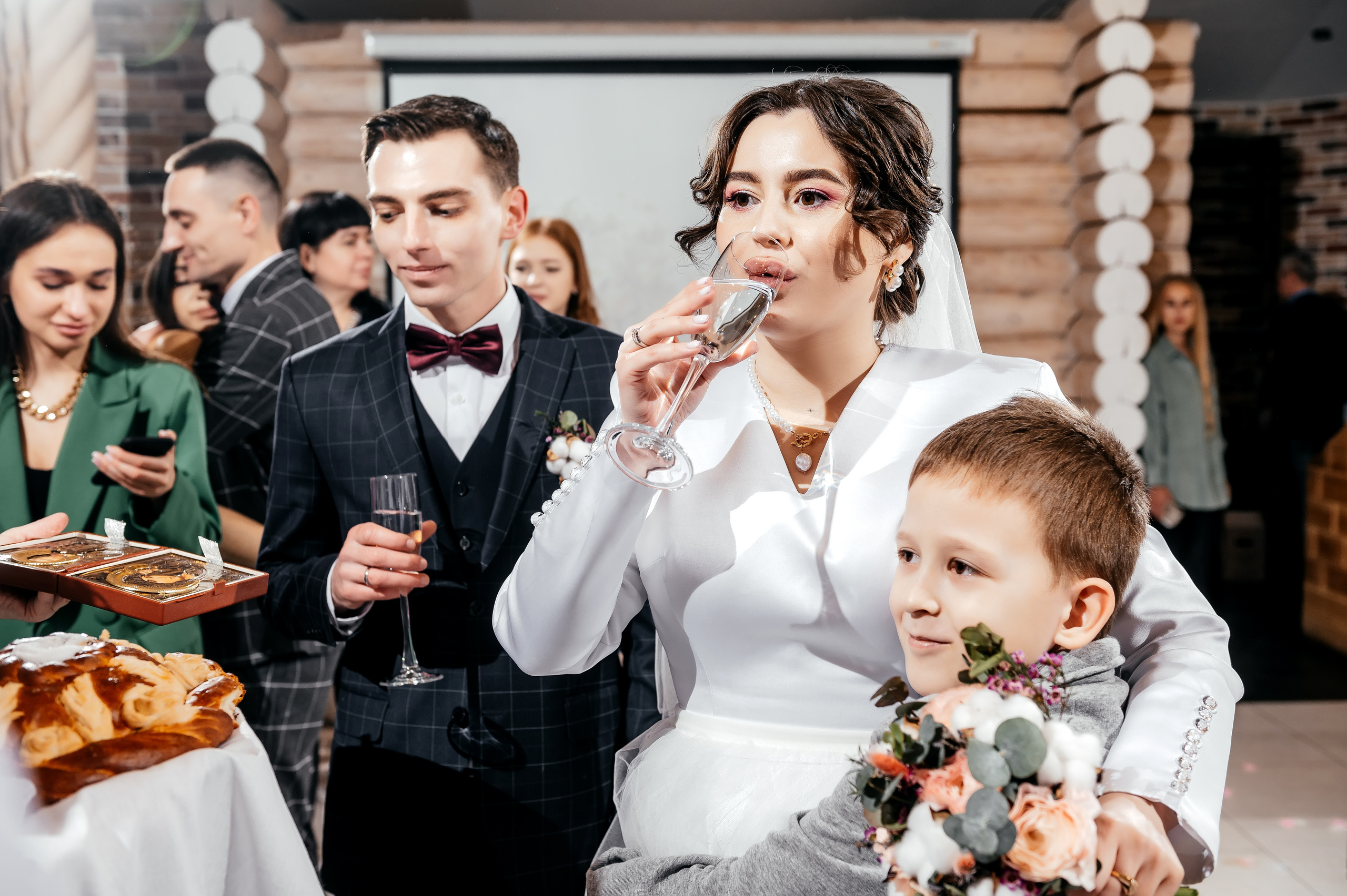 Зимняя свадьба в Загородном клубе «Барин». Свадебный и семейный фотограф Виктория Носачёва. Щелково, Москва и МО