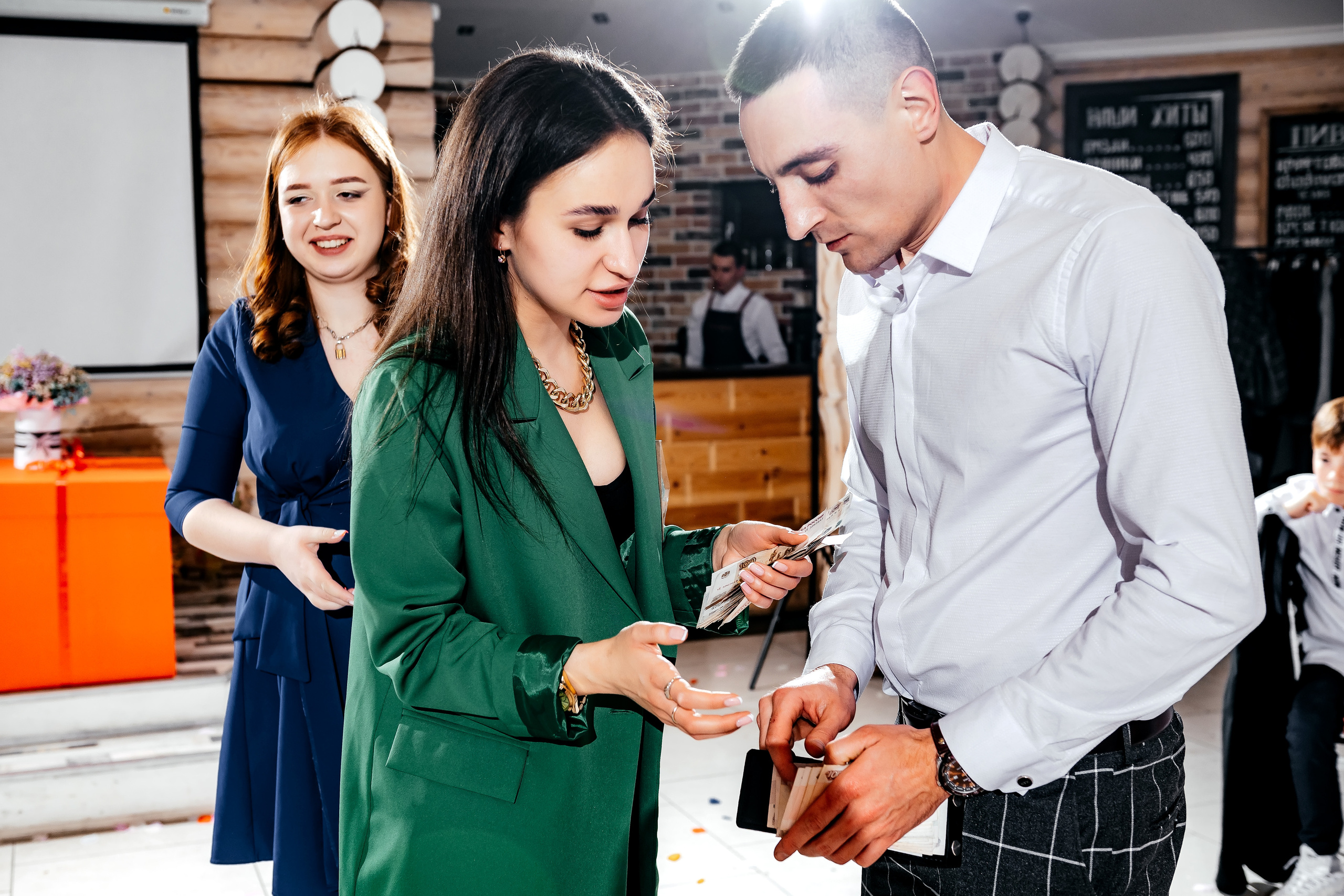 Зимняя свадьба в Загородном клубе «Барин». Свадебный и семейный фотограф Виктория Носачёва. Щелково, Москва и МО