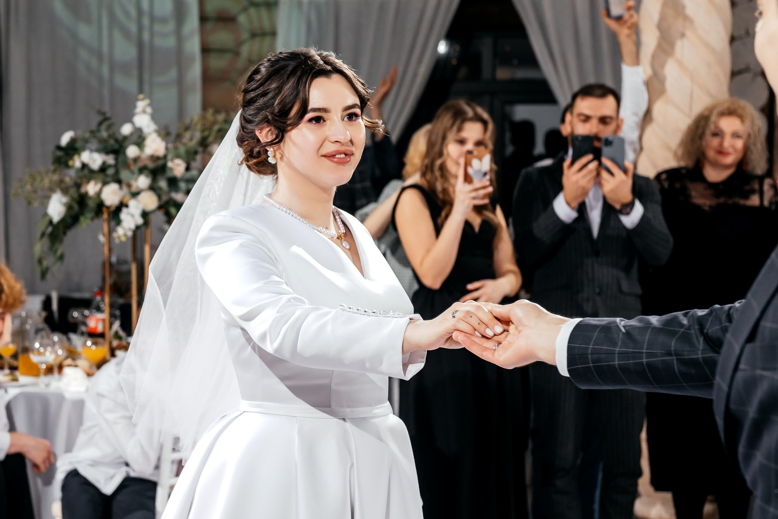 Зимняя свадьба в Загородном клубе «Барин». Свадебный и семейный фотограф Виктория Носачёва. Щелково, Москва и МО