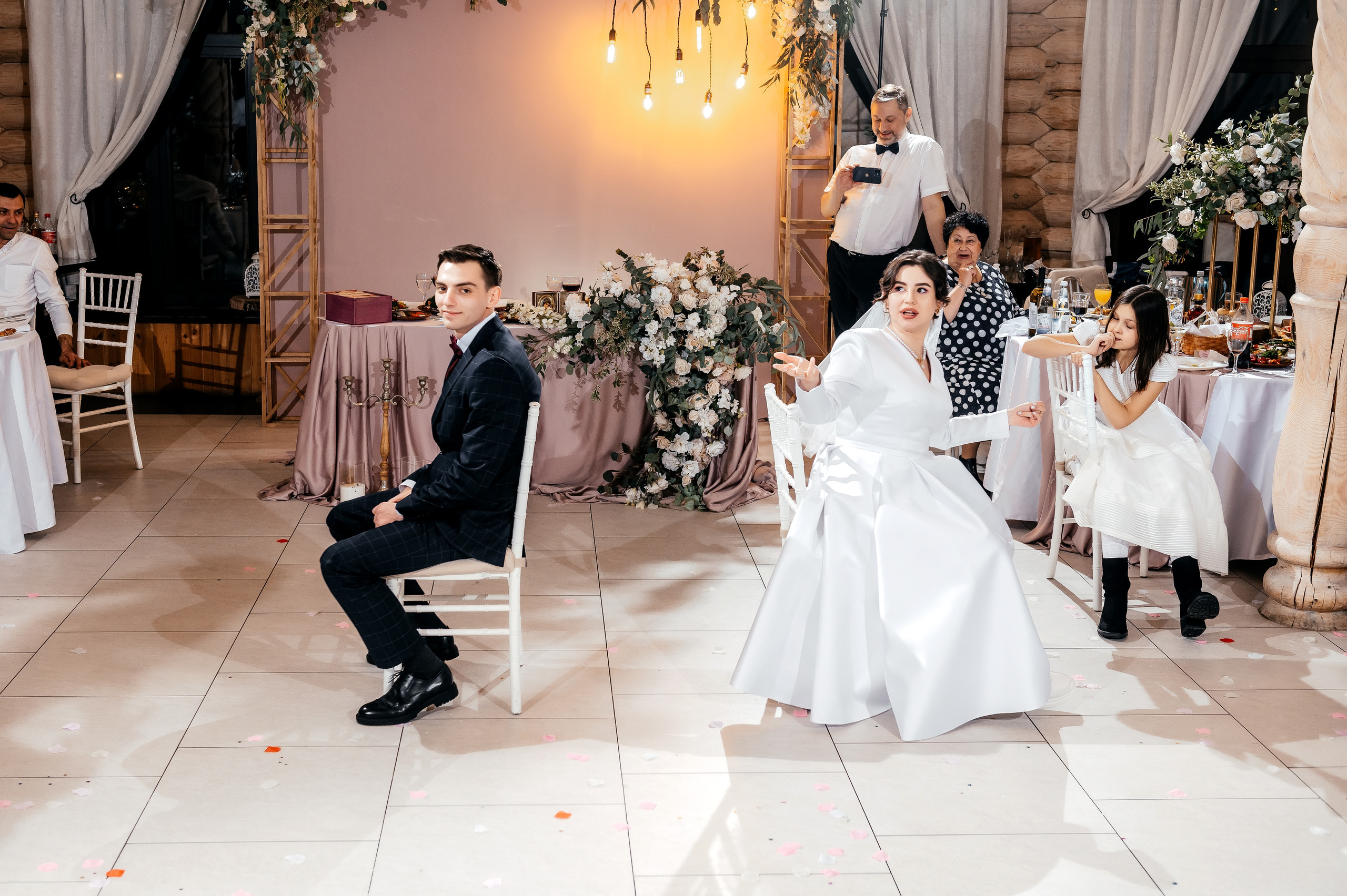 Зимняя свадьба в Загородном клубе «Барин». Свадебный и семейный фотограф Виктория Носачёва. Щелково, Москва и МО