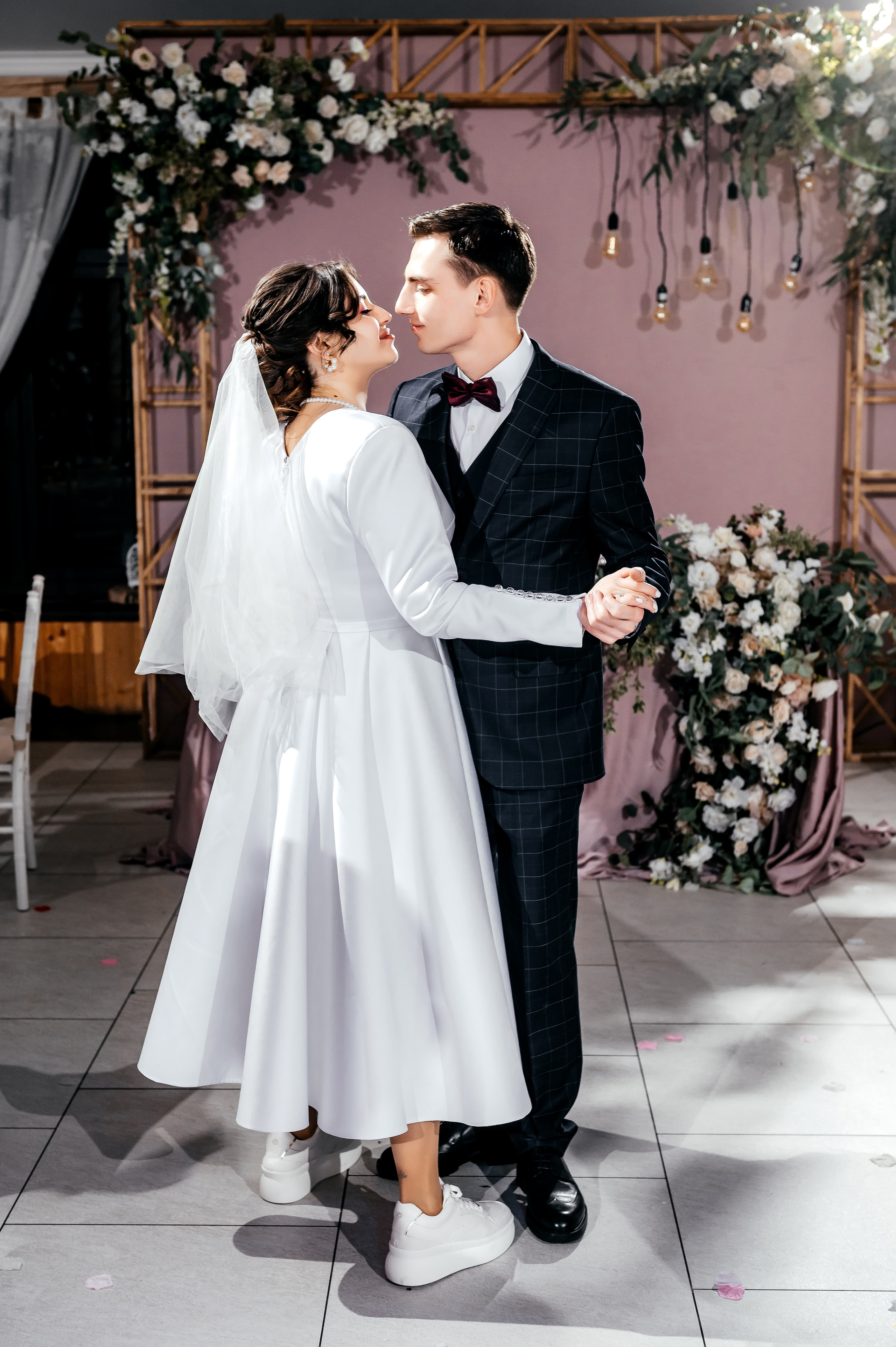 Зимняя свадьба в Загородном клубе «Барин». Свадебный и семейный фотограф Виктория Носачёва. Щелково, Москва и МО