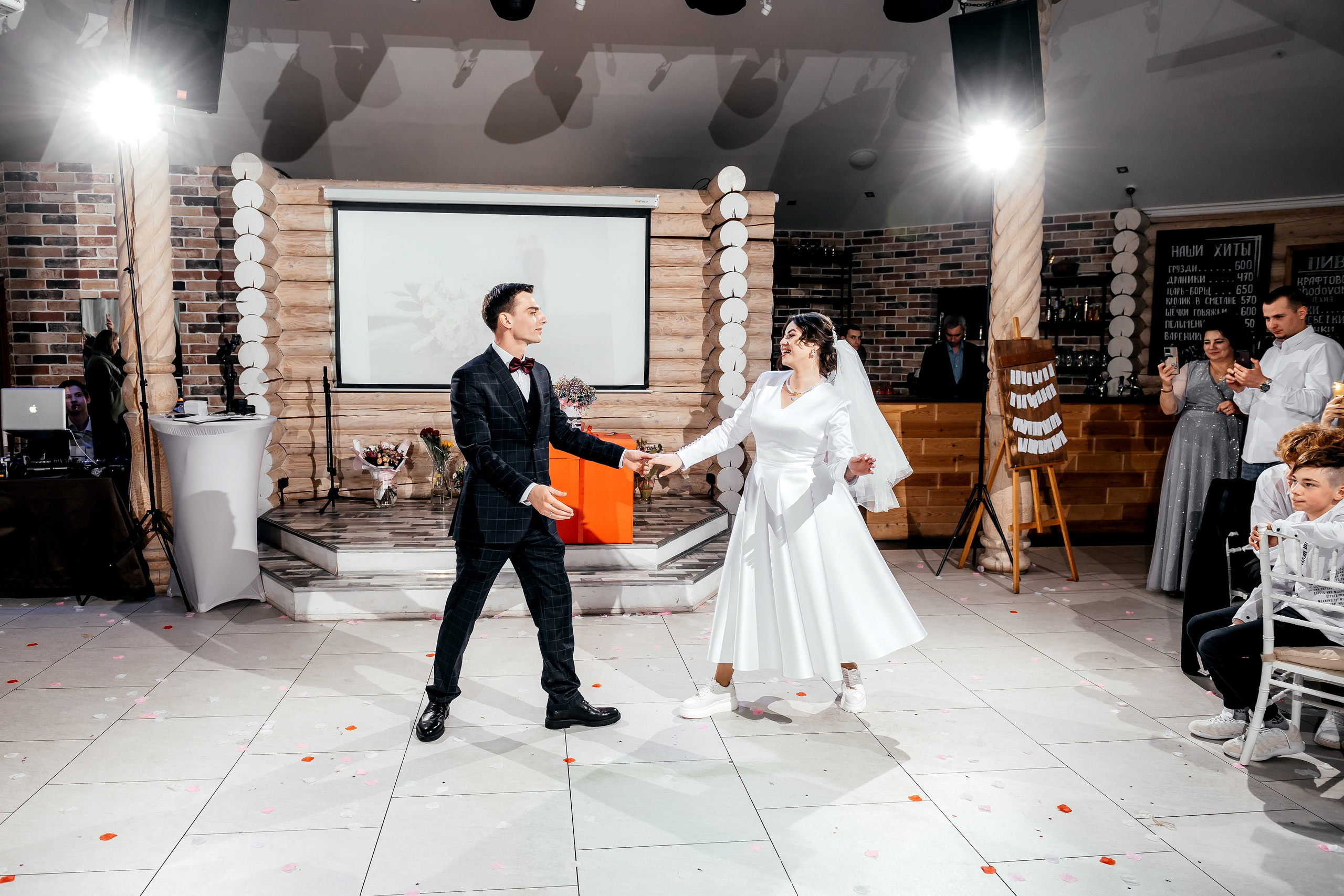 Зимняя свадьба в Загородном клубе «Барин». Свадебный и семейный фотограф Виктория Носачёва. Щелково, Москва и МО