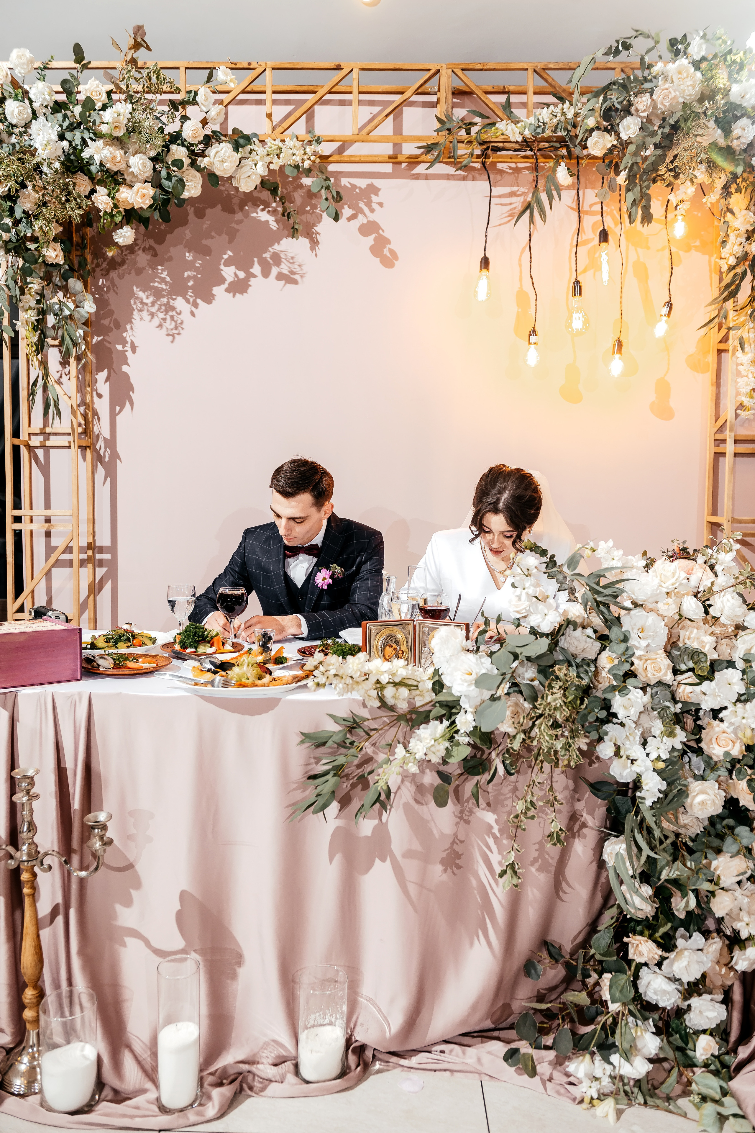 Зимняя свадьба в Загородном клубе «Барин». Свадебный и семейный фотограф Виктория Носачёва. Щелково, Москва и МО