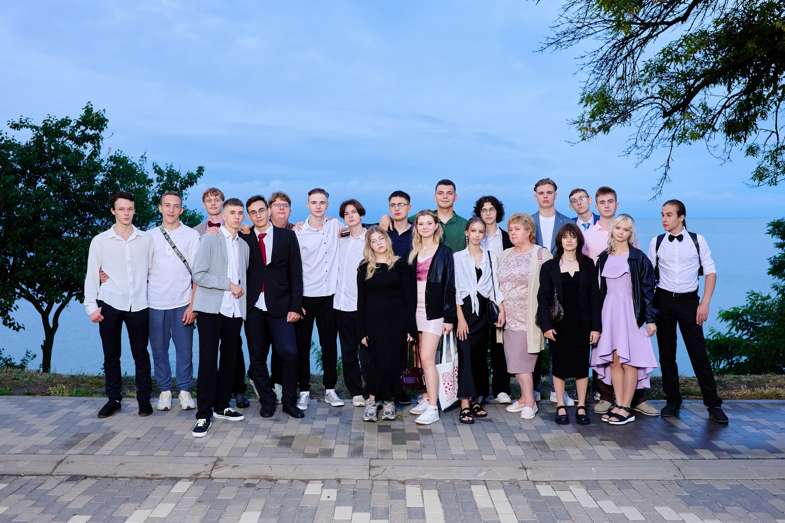 Выпускной 35 Сош. Фотограф Выпускные альбомы Таганрог Сергей Коробченко