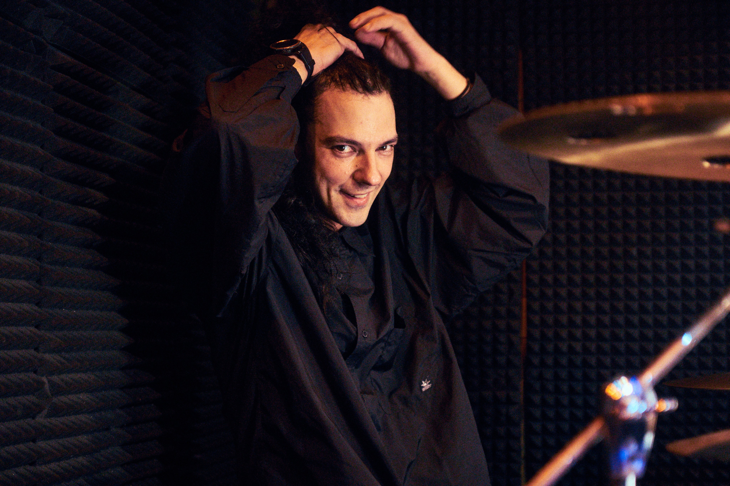 ГОЛОВА МУЭССЫ — КОНЦЕРТ 18-10-2025 В КИТАЙСКОМ ЛЕТЧИКЕ. Фотография для артистов