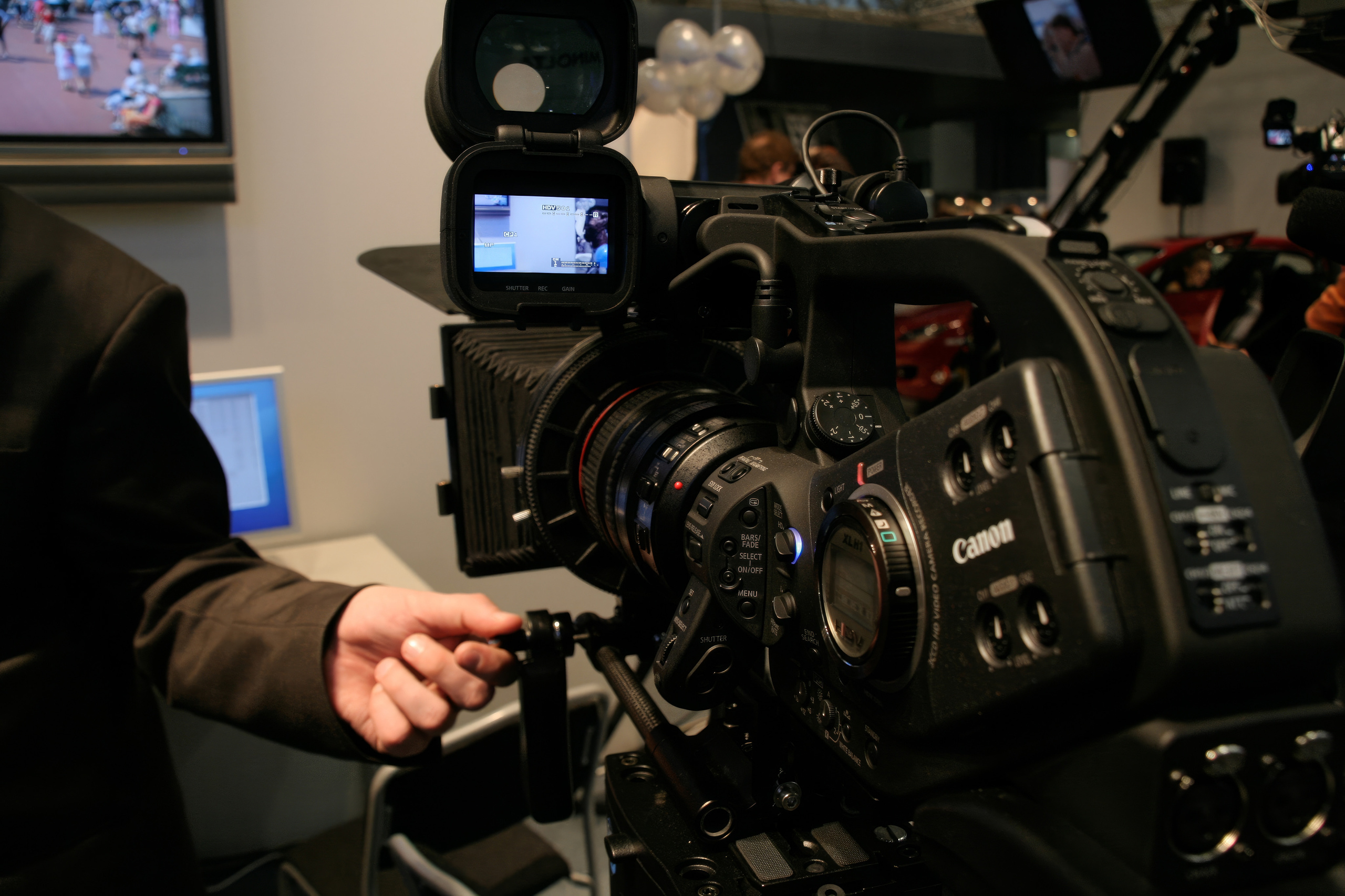 6 международная выставка в Крокус Экспо Фотофорум 2006 — День 1: Часть. Фотограф — видеограф в Москве Дмитрий Менделеев