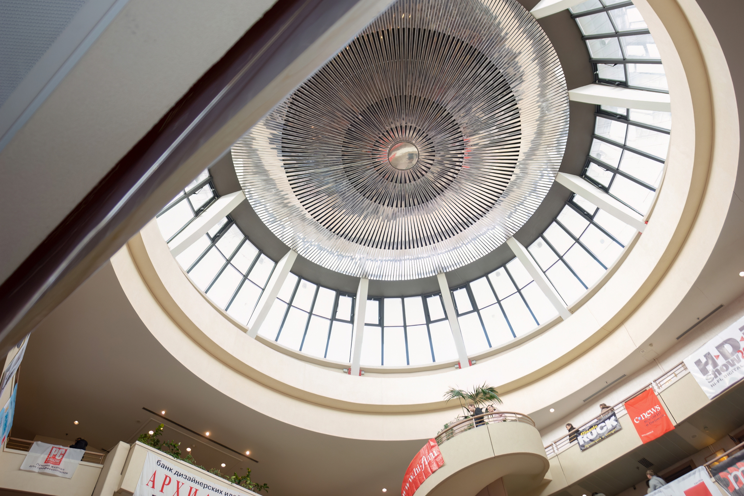 Уникальная выставка Hi-Fi HDI Show в 2006 в Ирис Конгресс Отеле. Фотограф — видеограф в Москве Дмитрий Менделеев