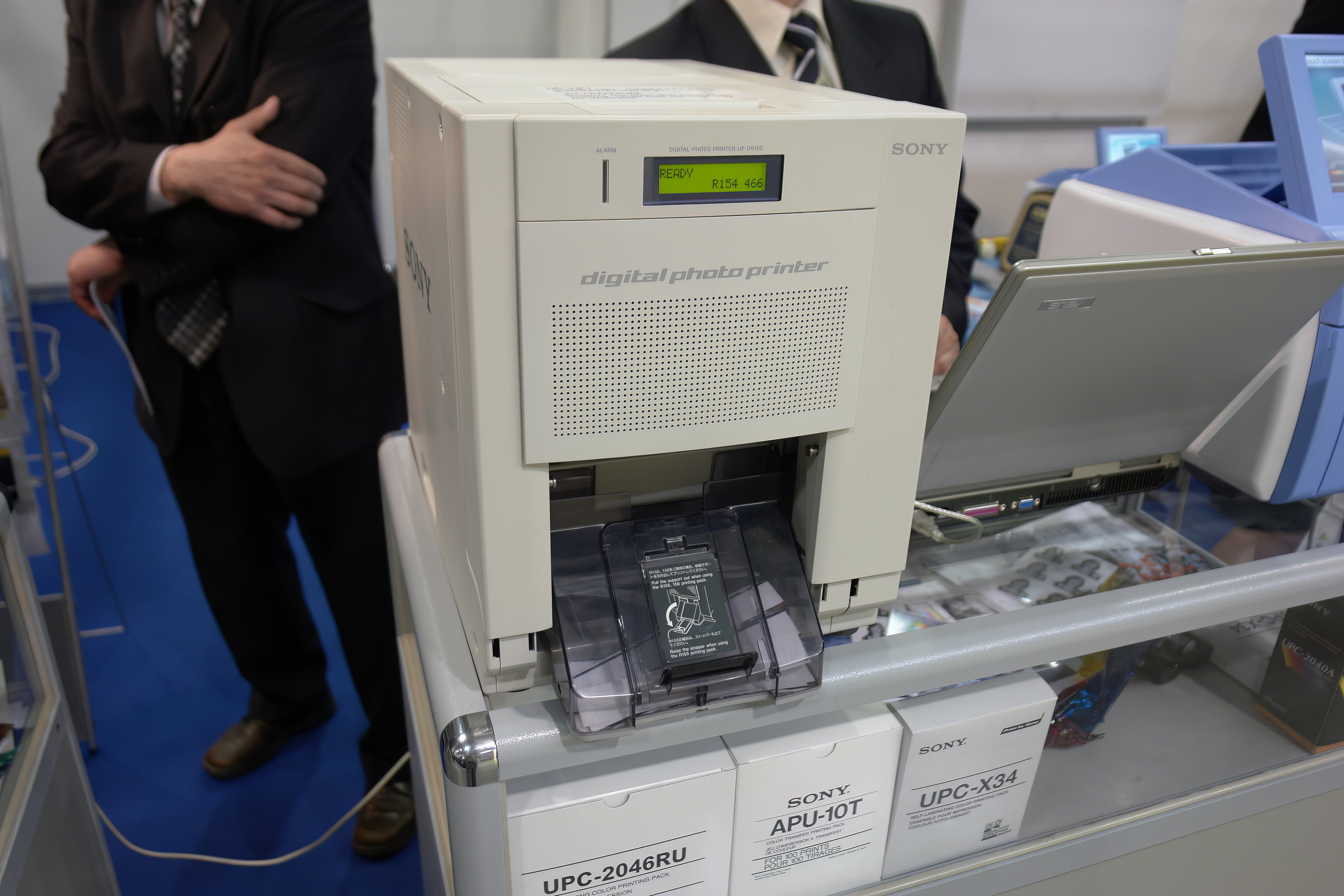 6 международная выставка Фотофорум 2006 — День 2: Часть 3. Фотограф — видеограф в Москве Дмитрий Менделеев