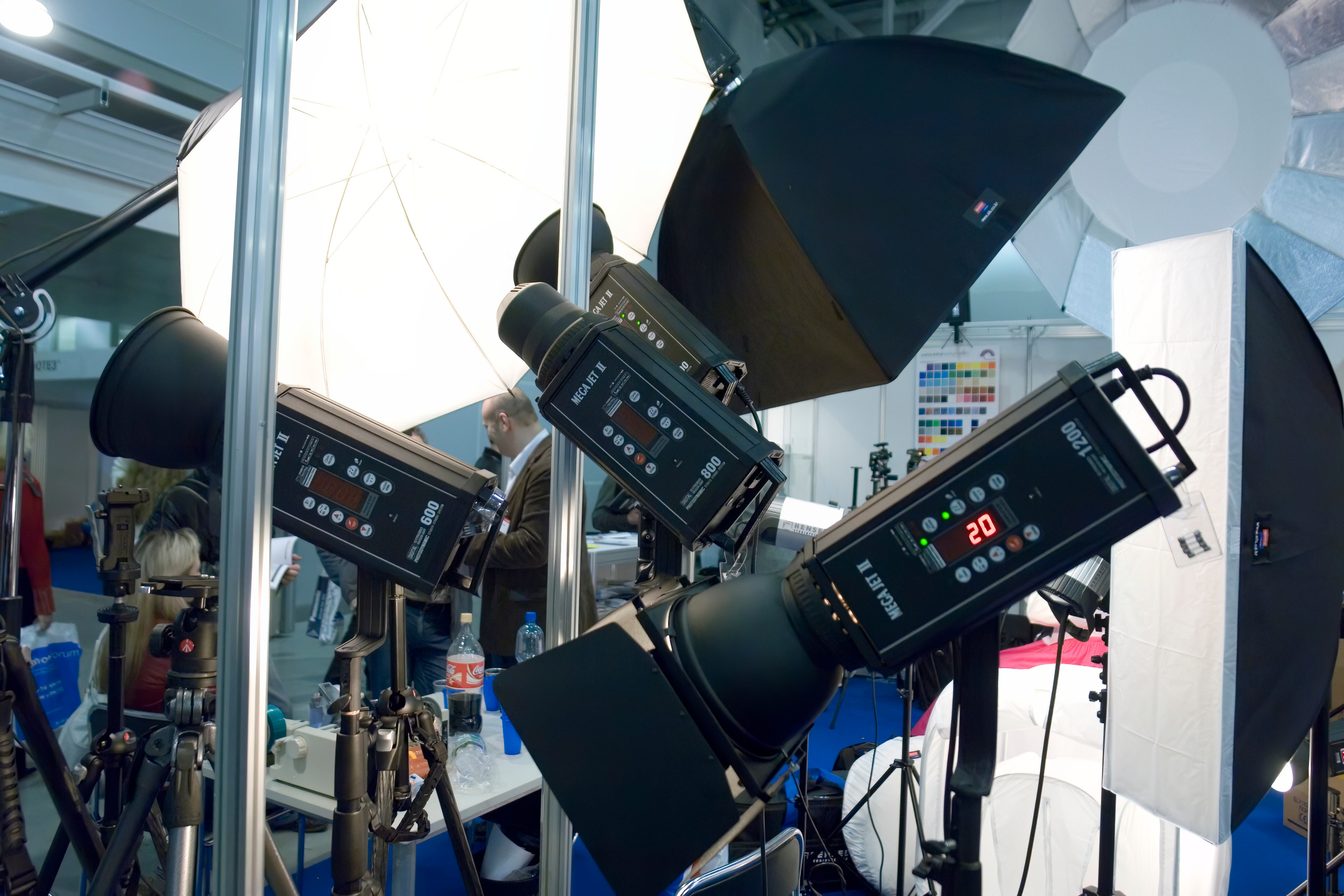 6 международная выставка Фотофорум 2006 — День 1: Часть 1. Фотограф — видеограф в Москве Дмитрий Менделеев