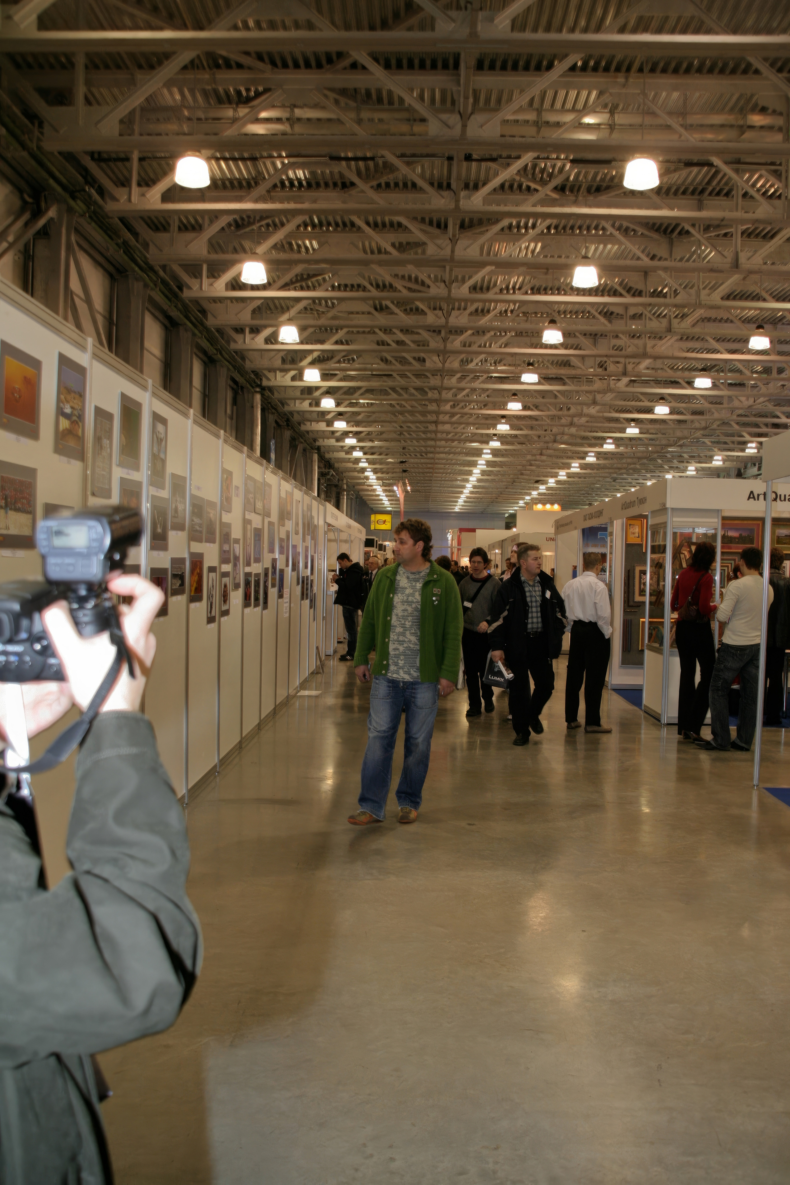 6 международная выставка в Крокус Экспо Фотофорум 2006 — День 1: Часть. Фотограф — видеограф в Москве Дмитрий Менделеев