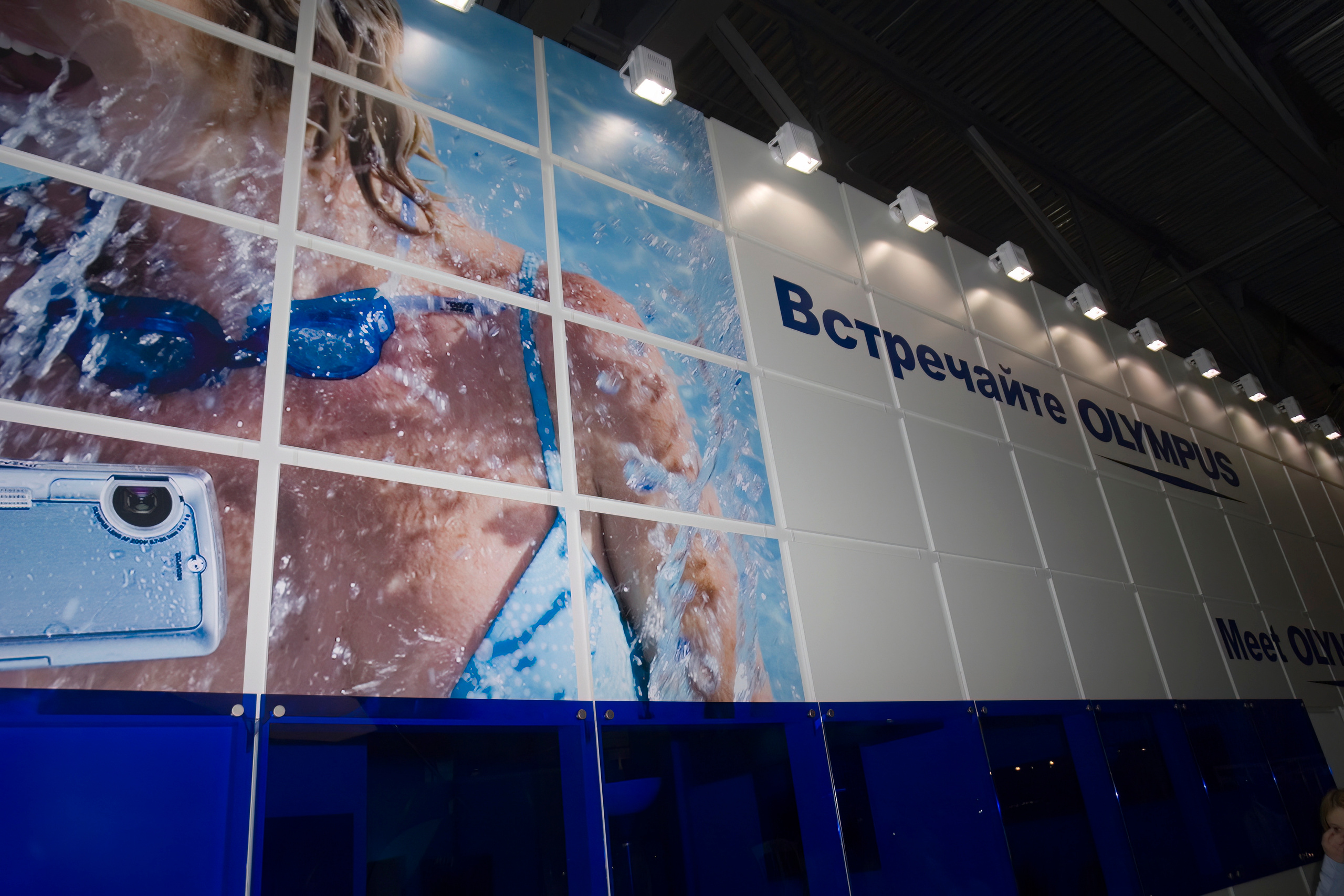 6 международная выставка Фотофорум 2006 — День 2: Часть 3. Фотограф — видеограф в Москве Дмитрий Менделеев