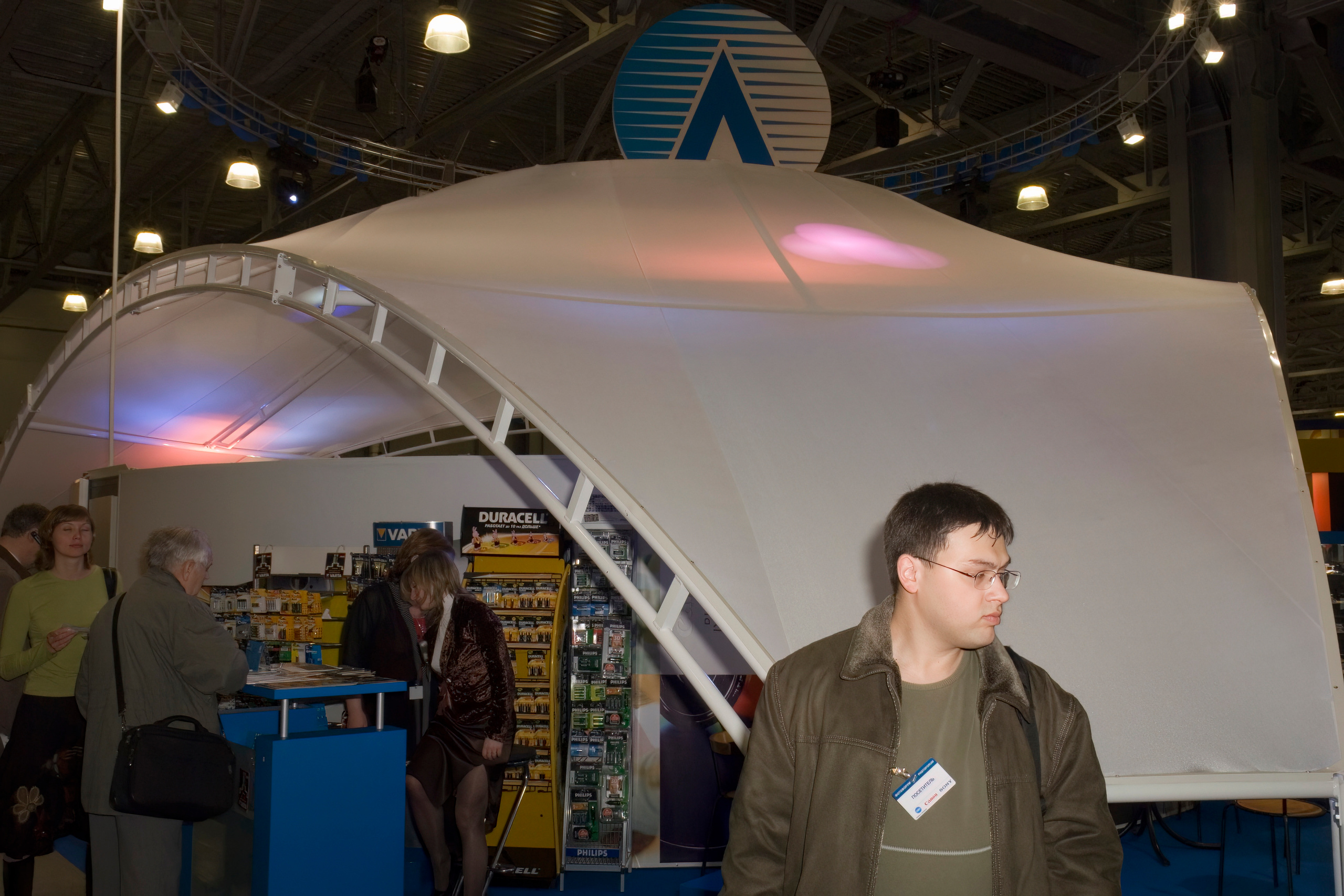 6 международная выставка Фотофорум 2006 — День 1: Часть 1. Фотограф — видеограф в Москве Дмитрий Менделеев